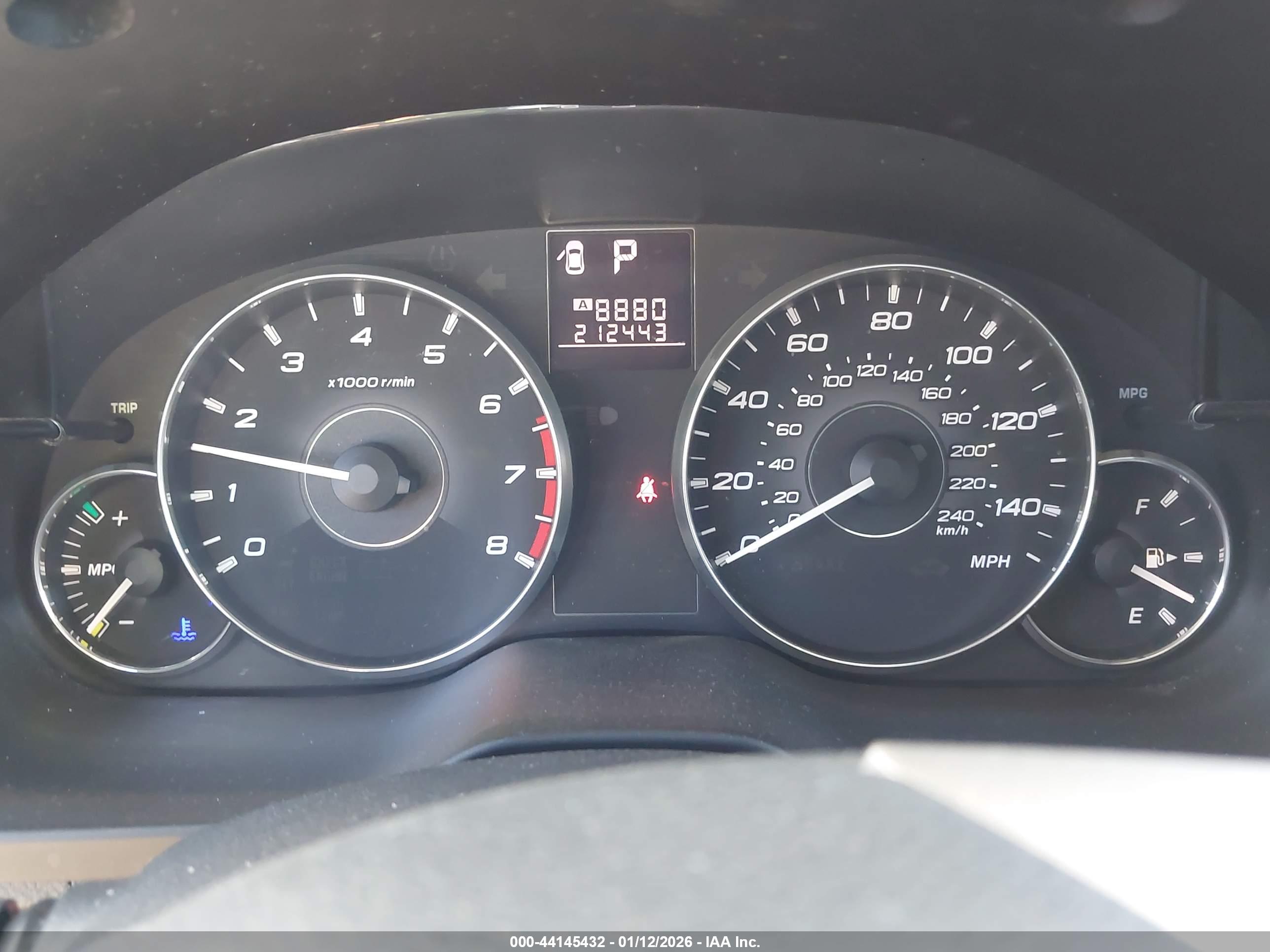 SUBARU OUTBACK image 7