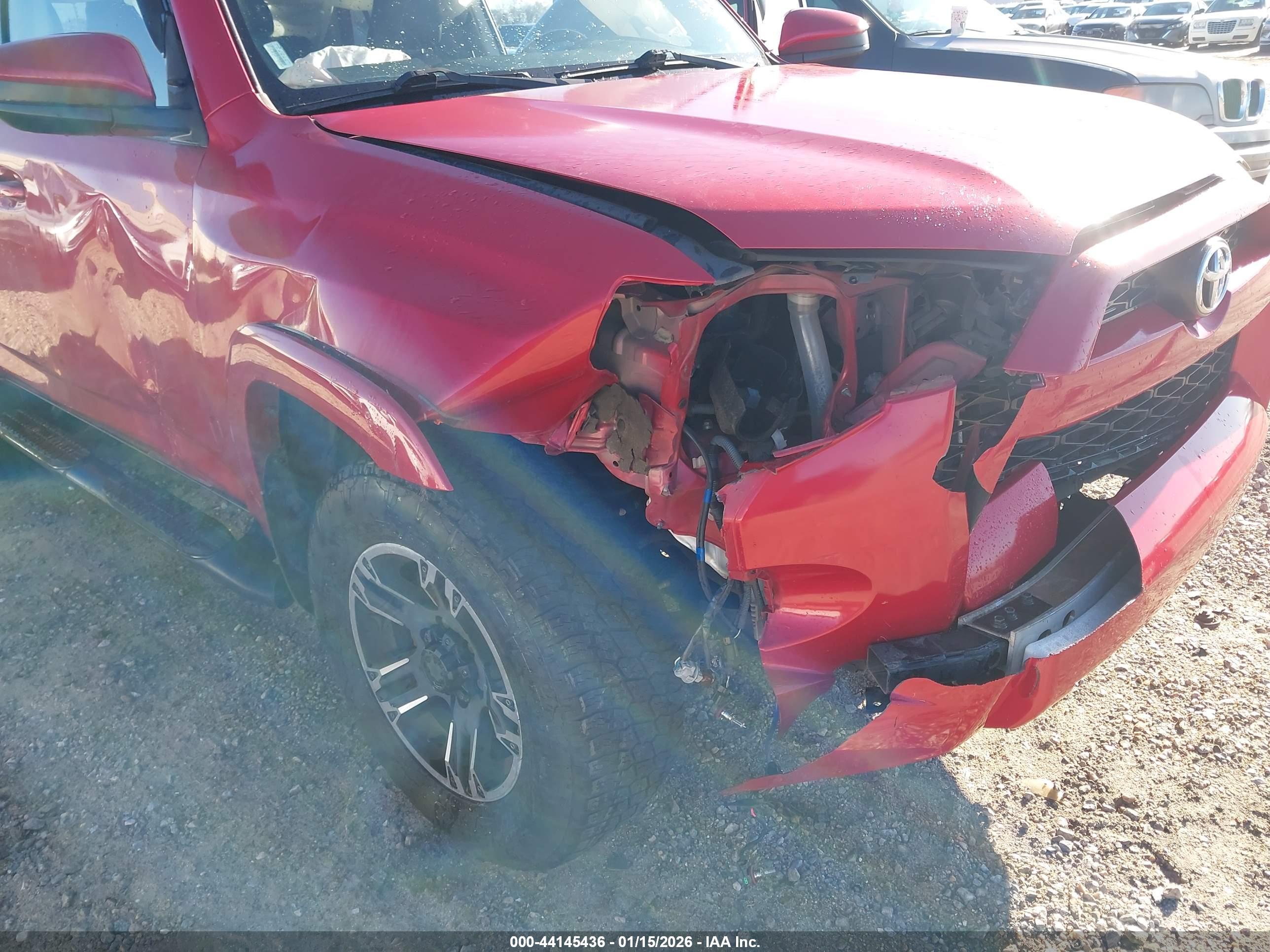 TOYOTA 4RUNNER image 6