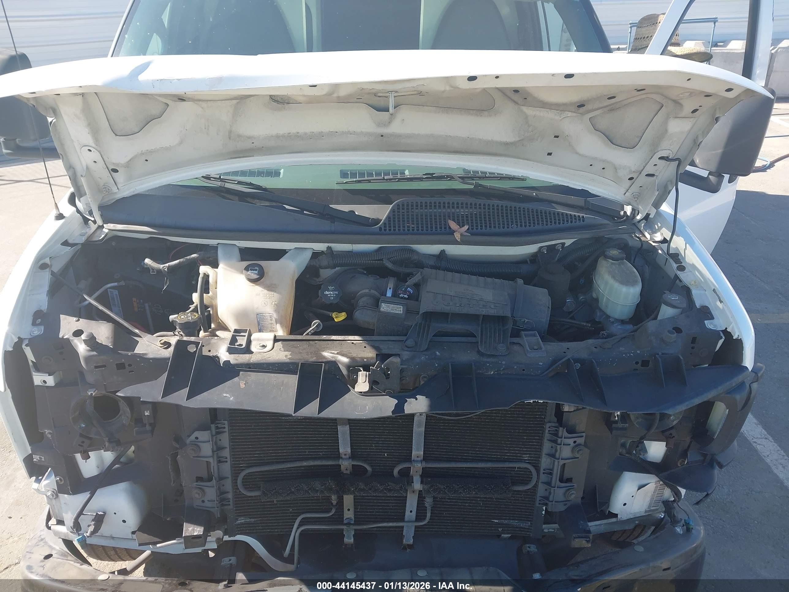 CHEVROLET EXPRESS image 10