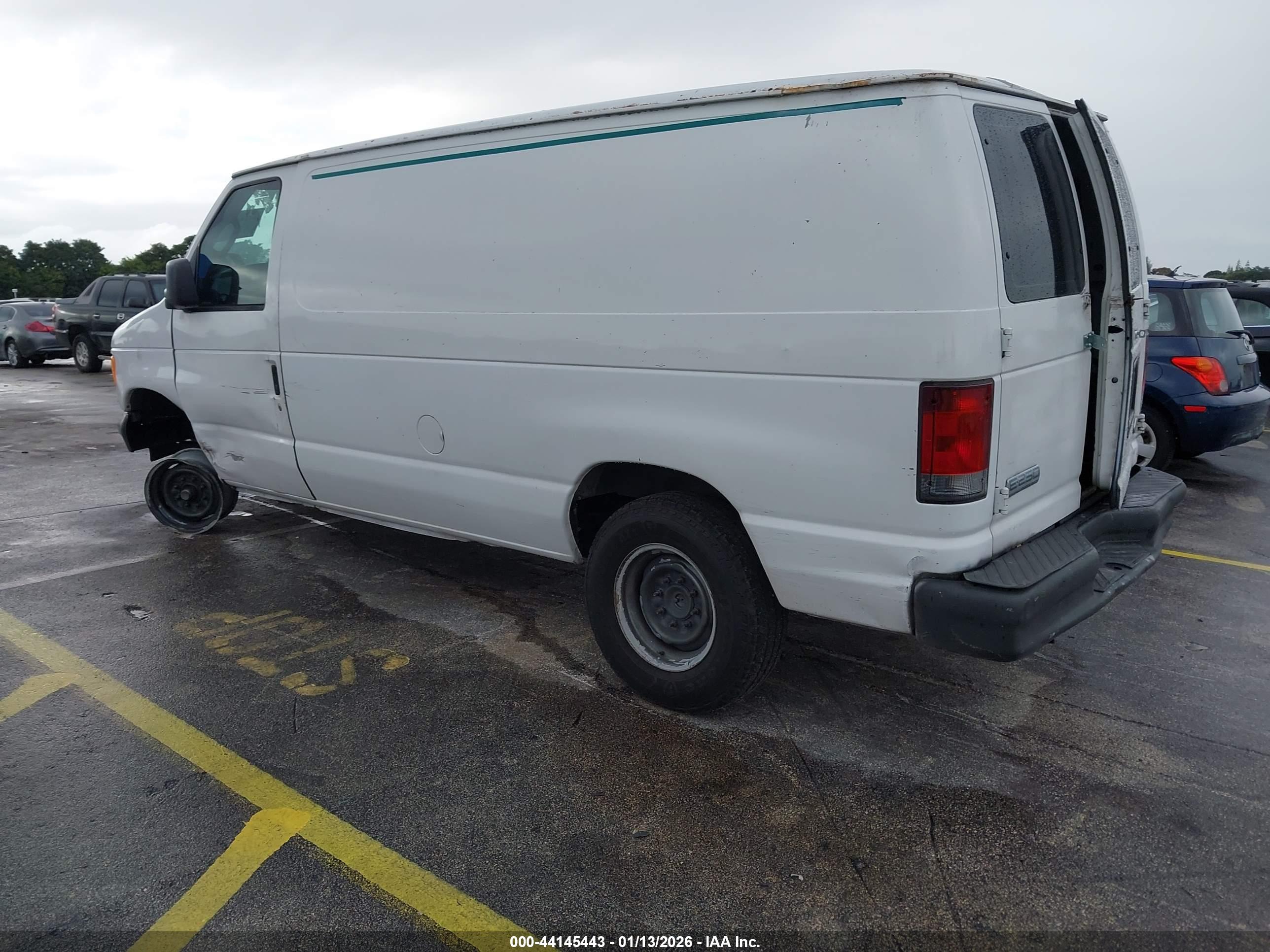 FORD E-250 image 3
