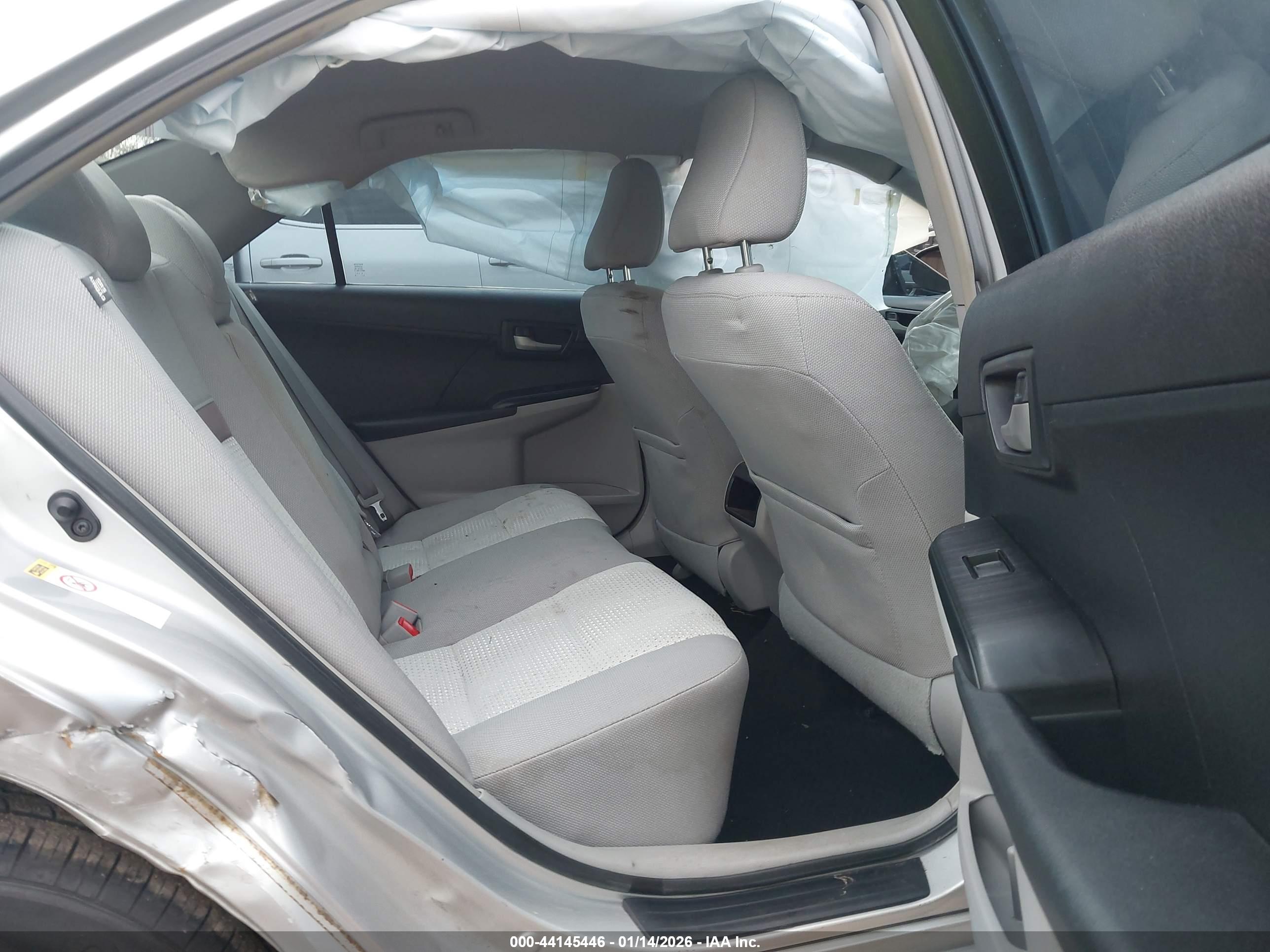 TOYOTA CAMRY image 8