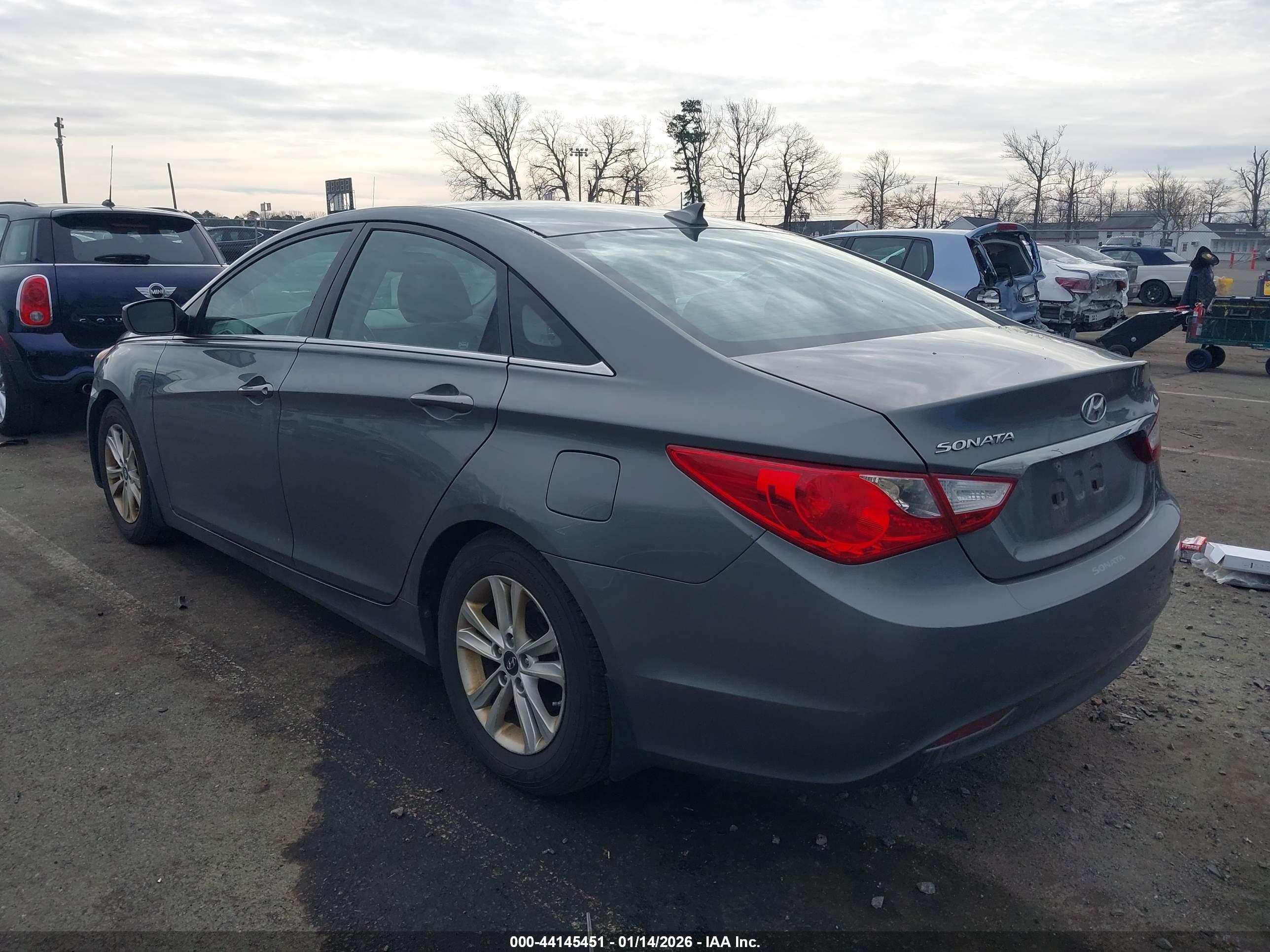 HYUNDAI SONATA image 3