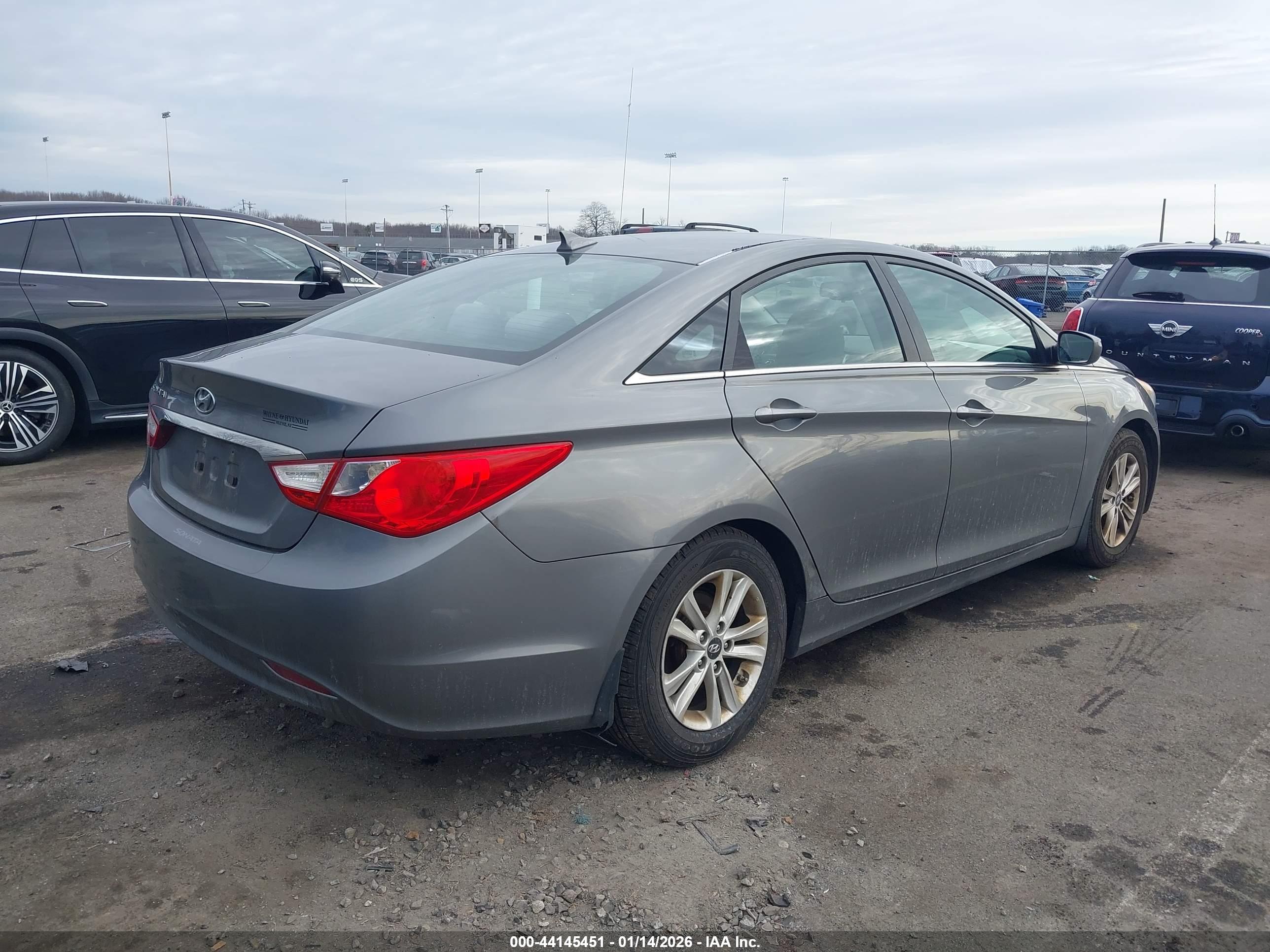 HYUNDAI SONATA image 4