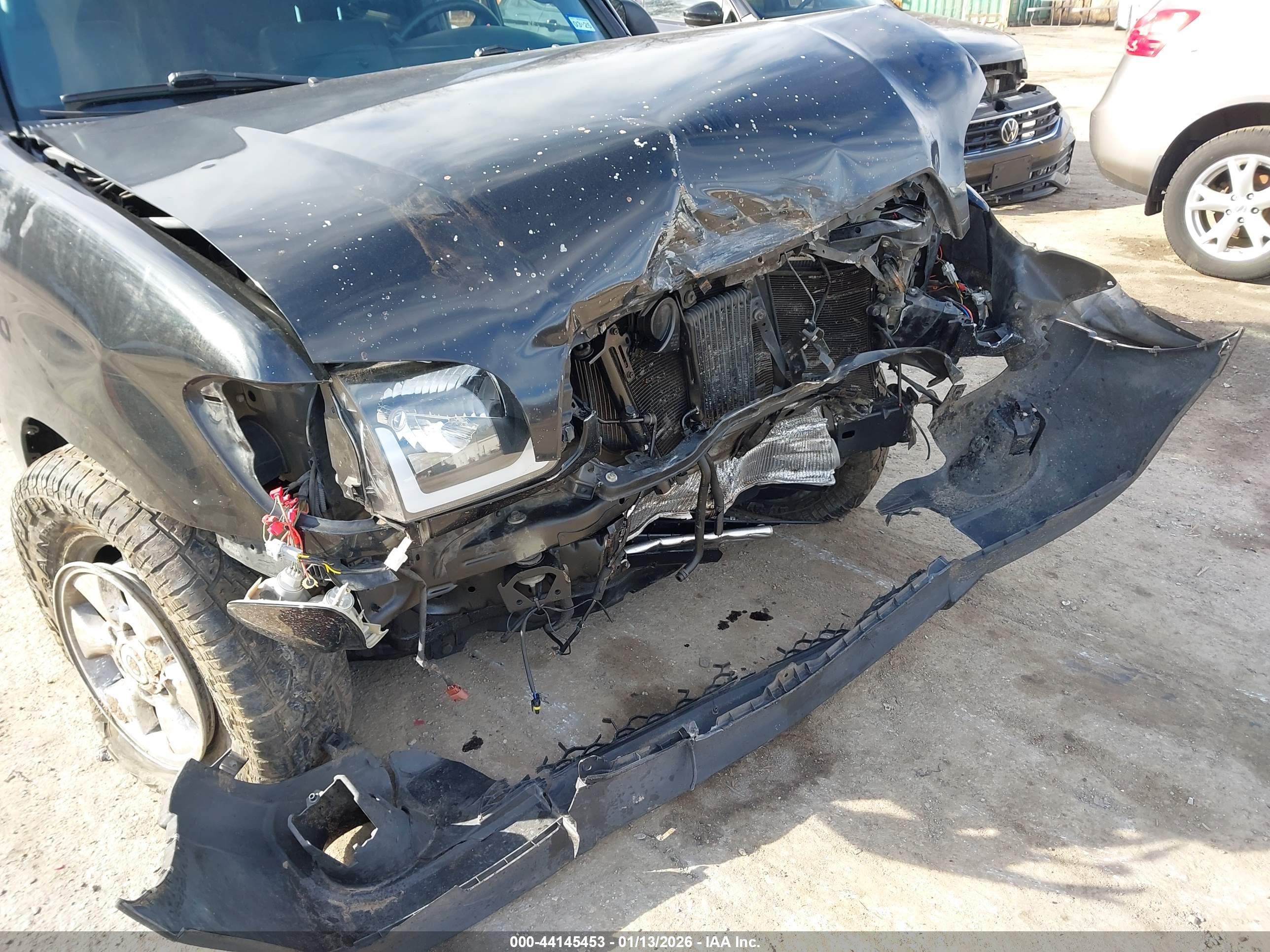 TOYOTA TUNDRA image 6