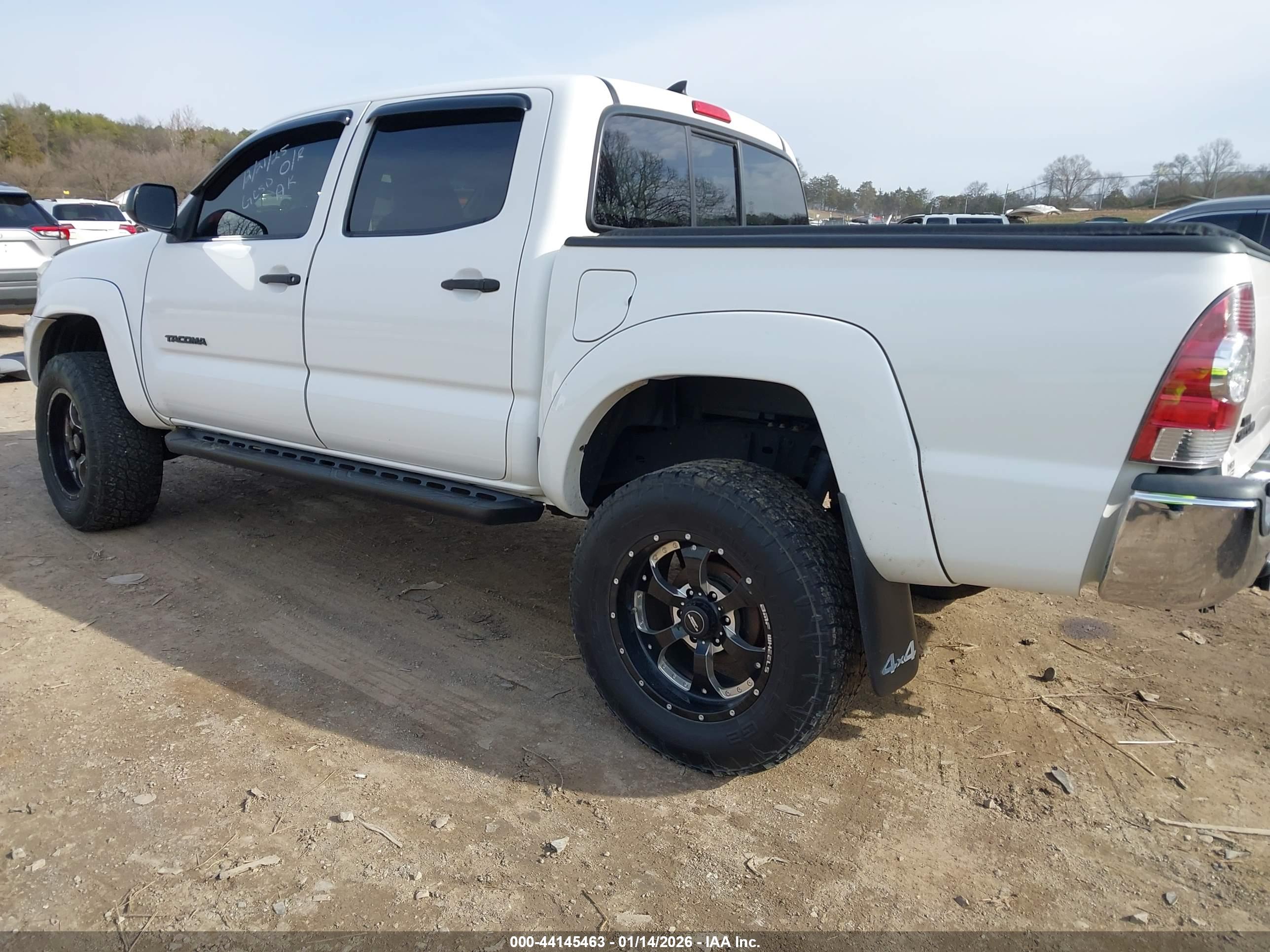 TOYOTA TACOMA image 3