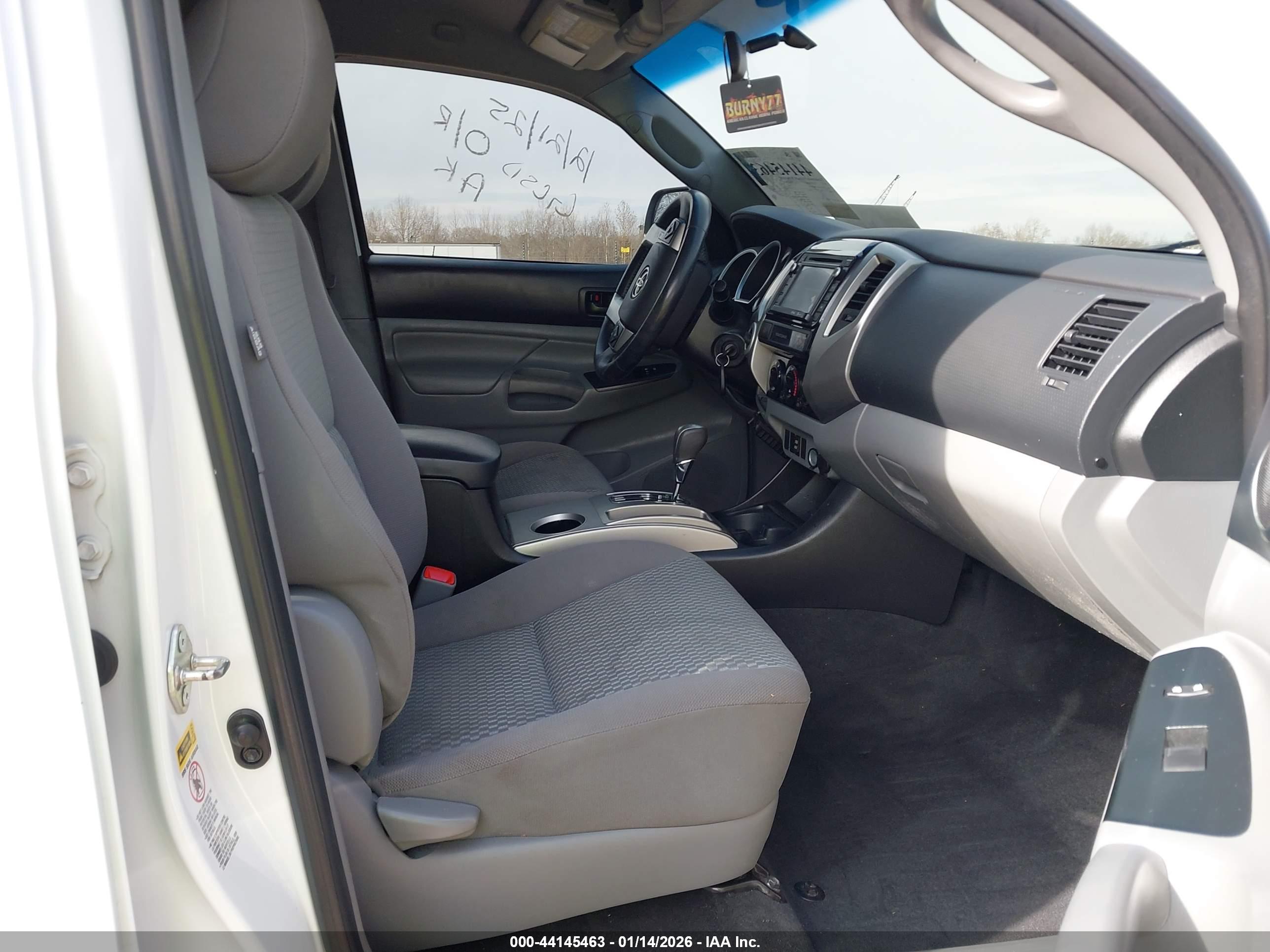 TOYOTA TACOMA image 5