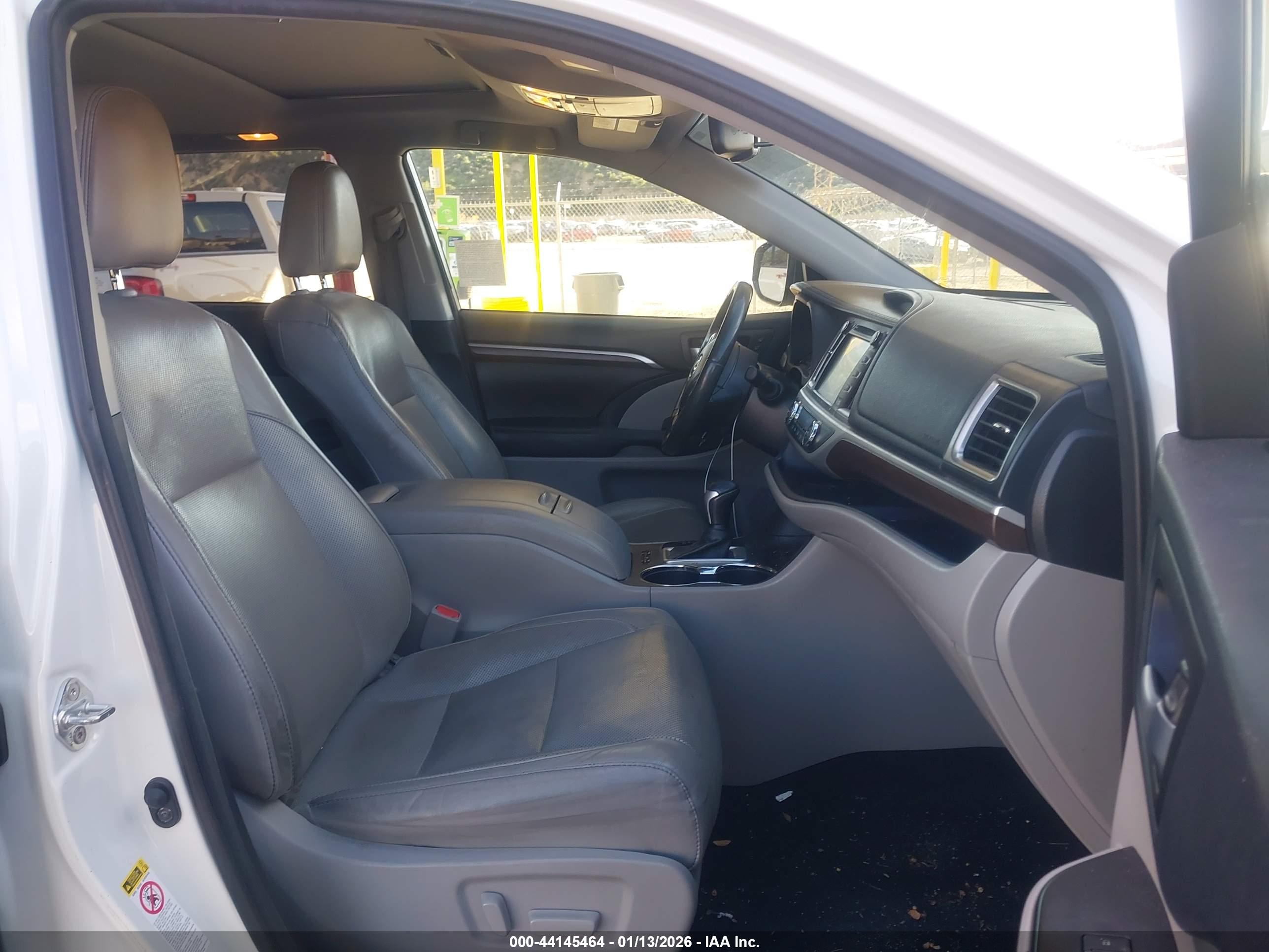 TOYOTA HIGHLANDER image 5