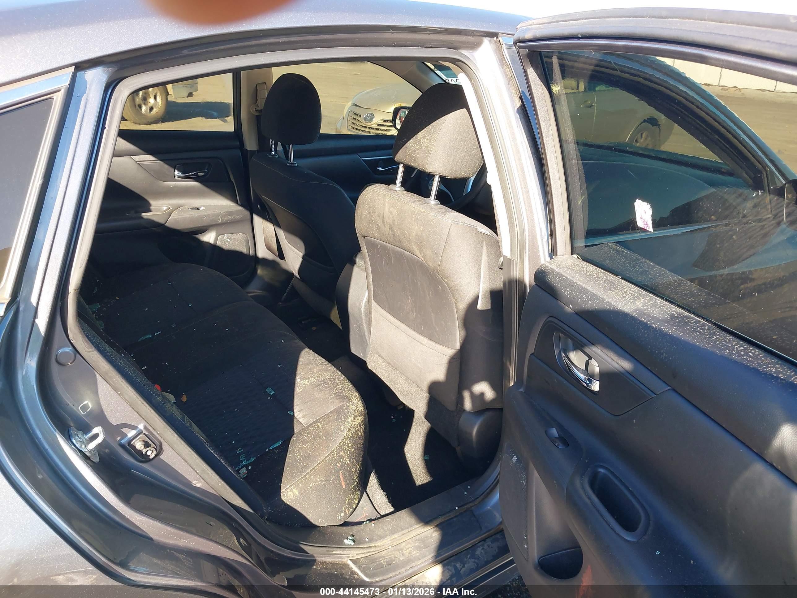 NISSAN ALTIMA image 8