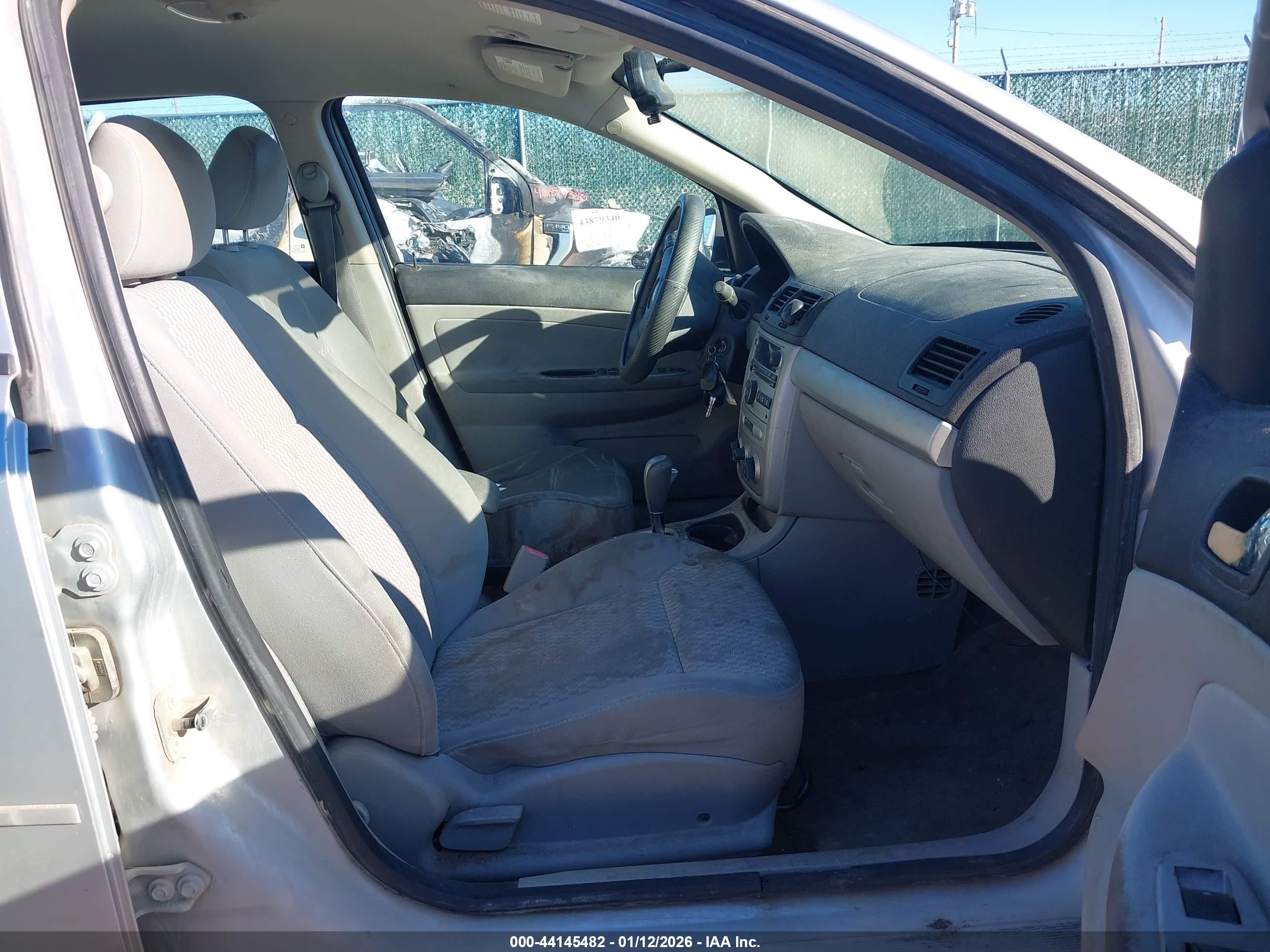 CHEVROLET COBALT image 5