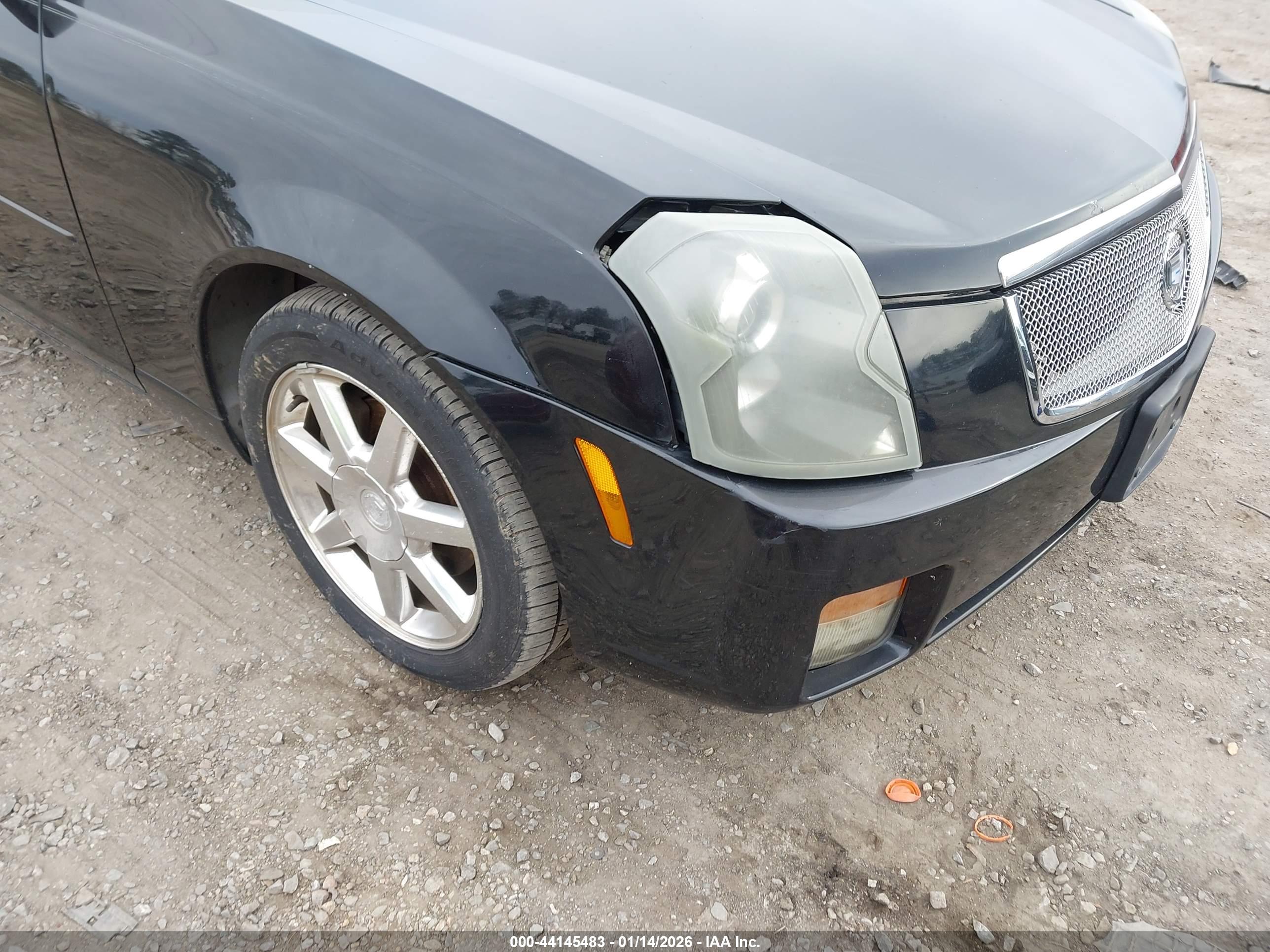 CADILLAC CTS image 6