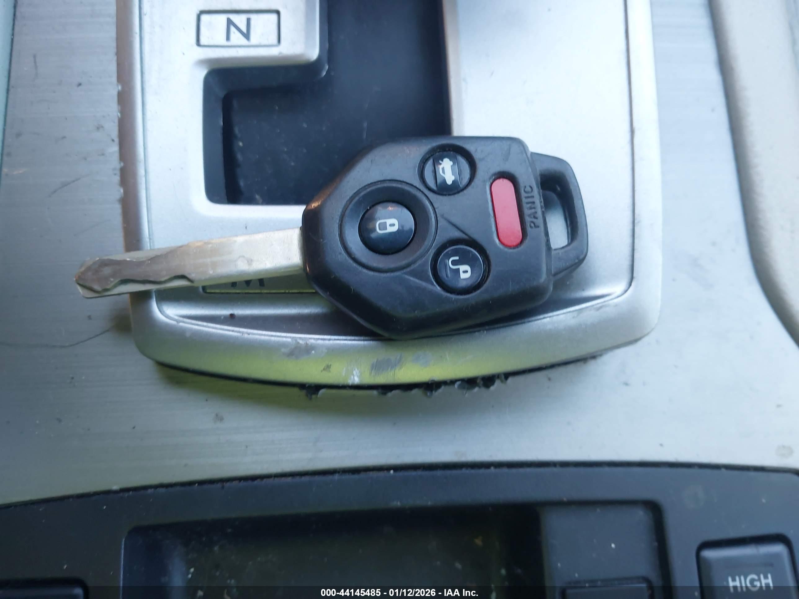 SUBARU OUTBACK image 11