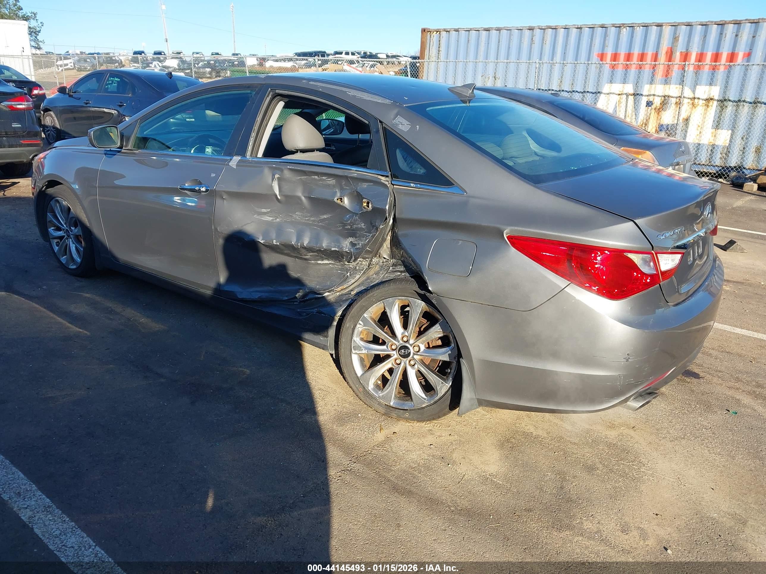 HYUNDAI SONATA image 3