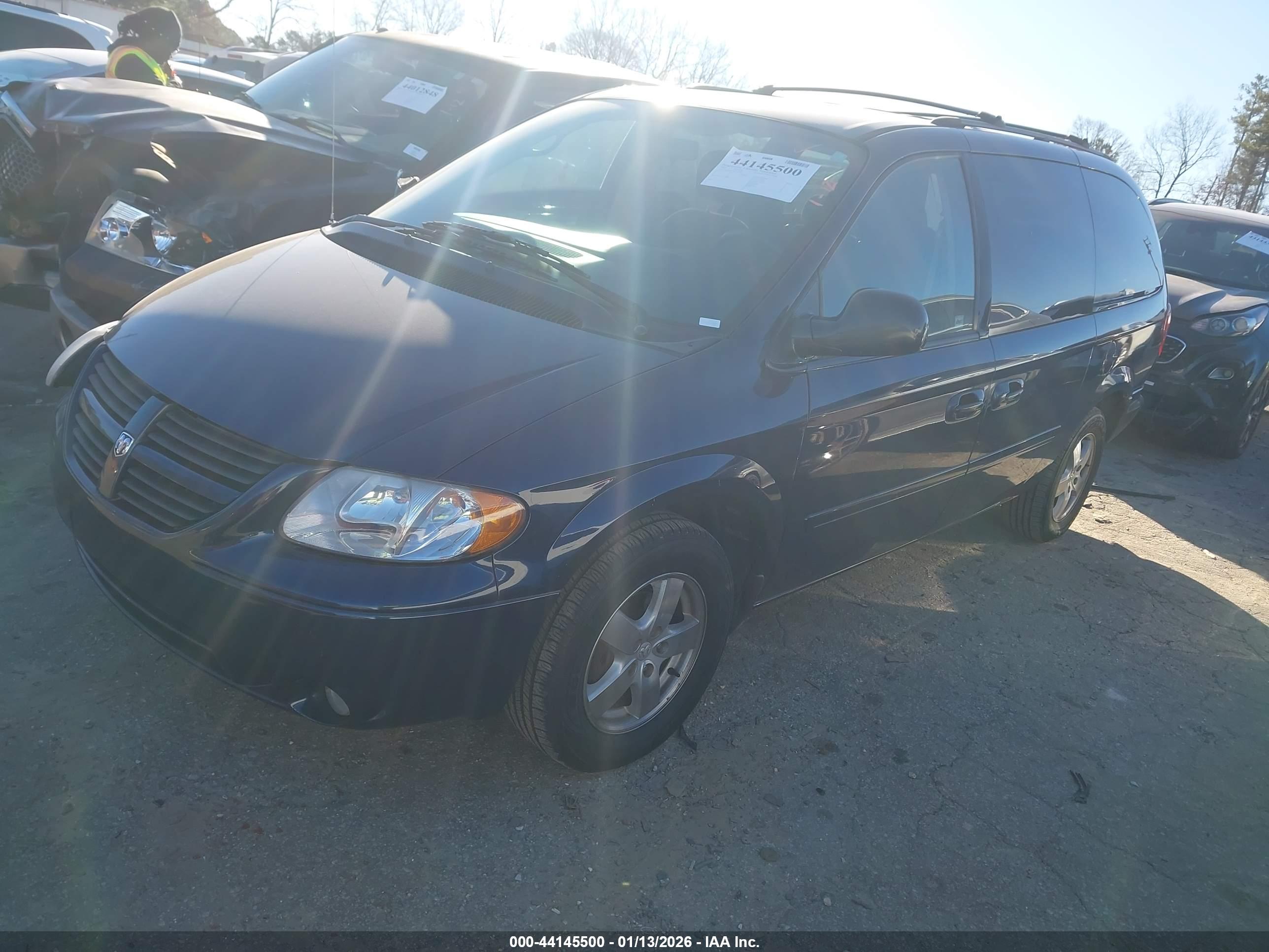 DODGE GRAND image 2