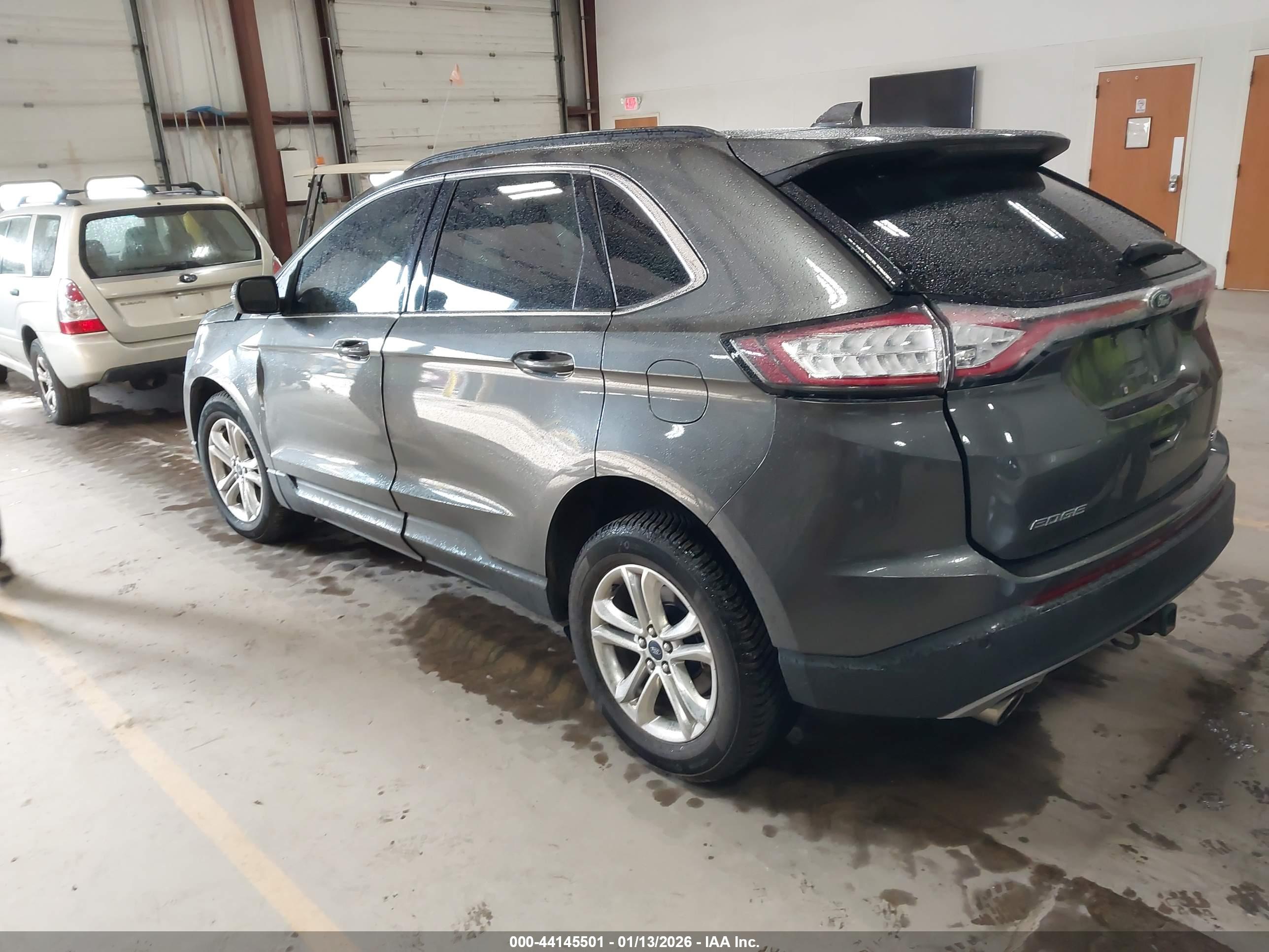FORD EDGE image 3