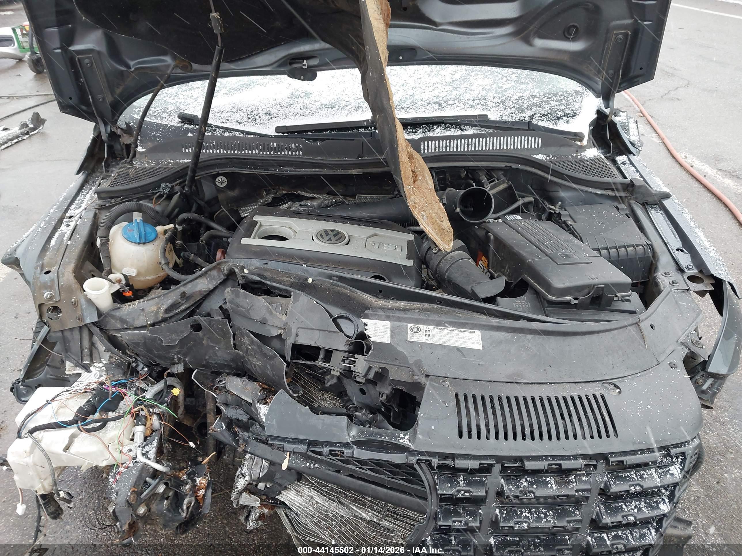 VOLKSWAGEN CC image 10