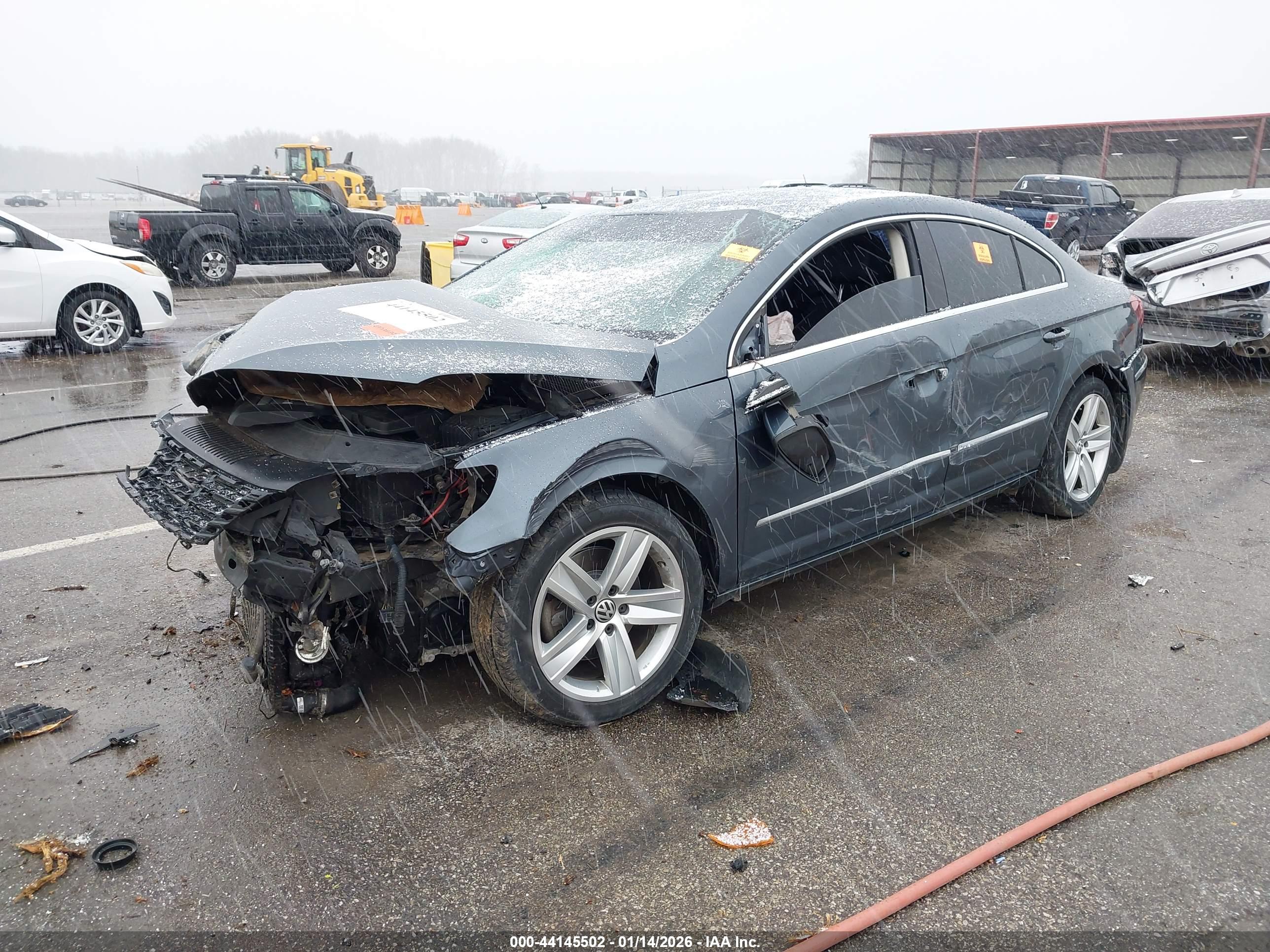 VOLKSWAGEN CC image 2