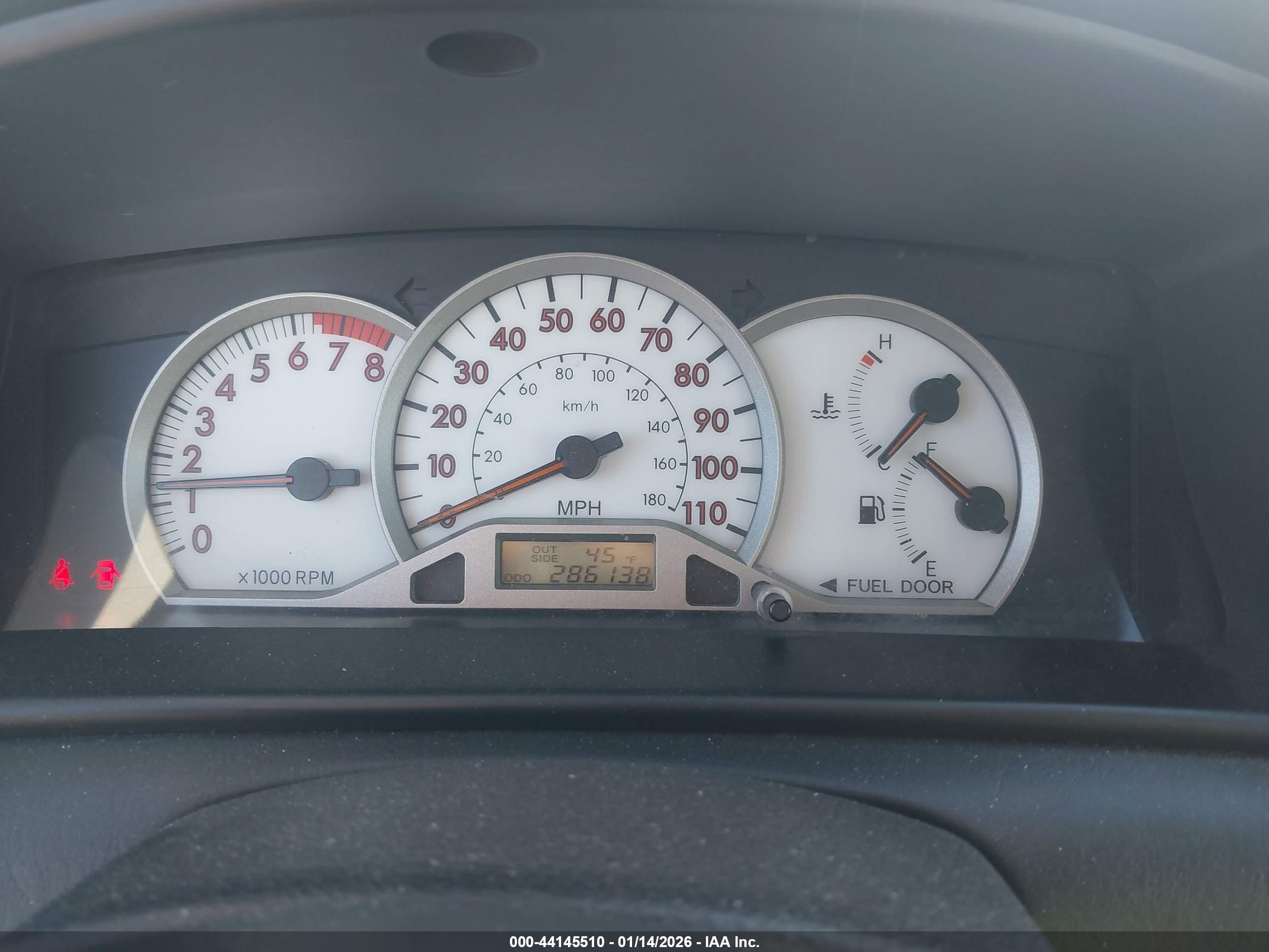 TOYOTA COROLLA image 7