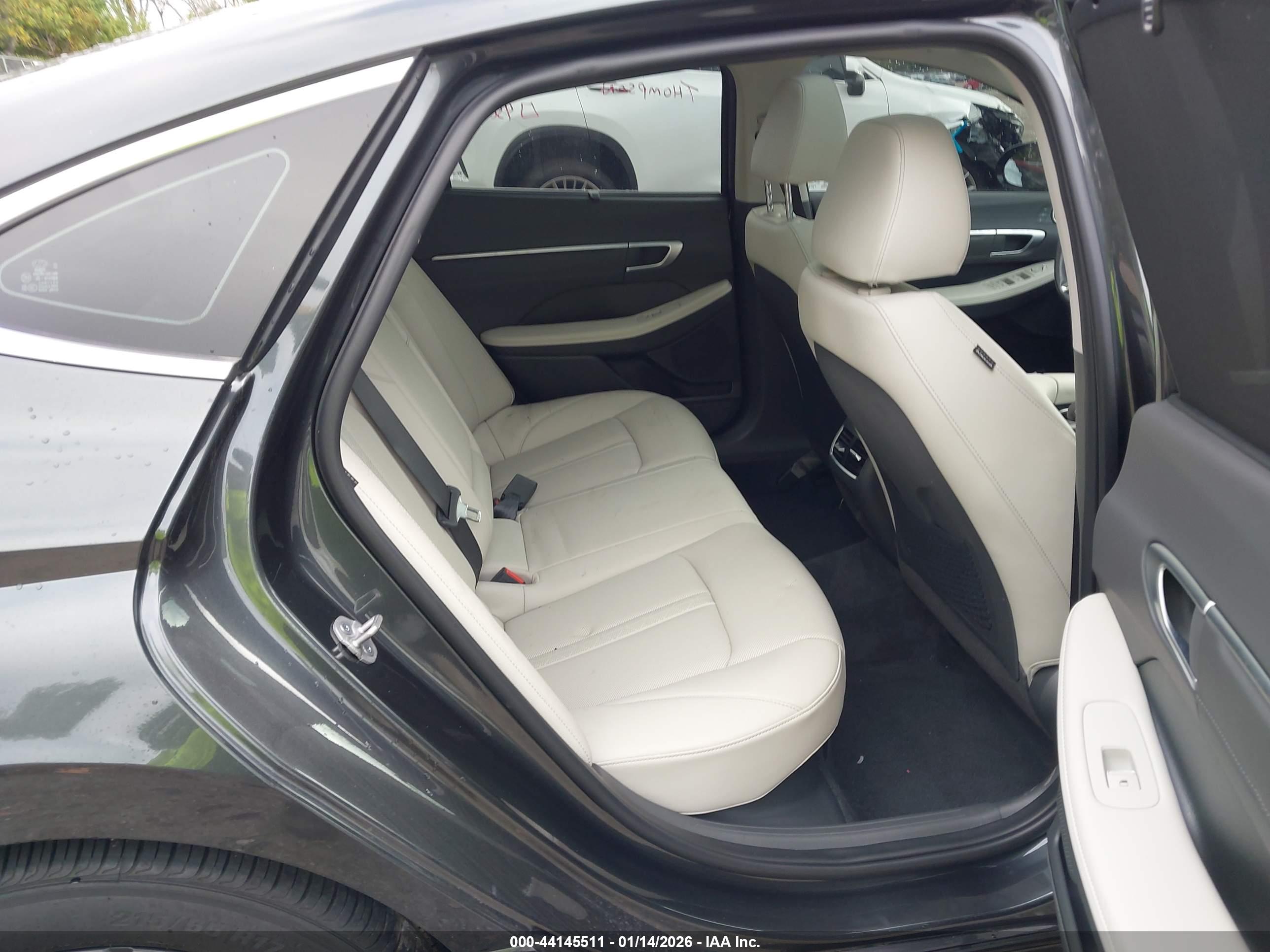 HYUNDAI SONATA image 8