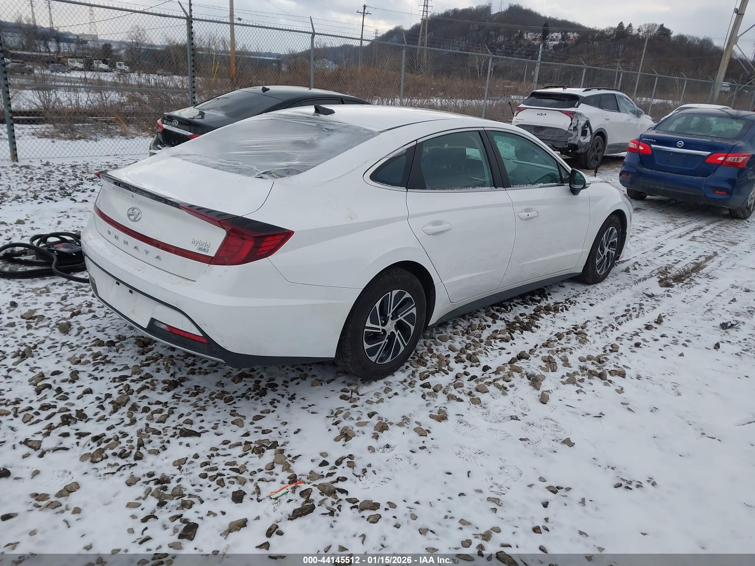 HYUNDAI SONATA image 4