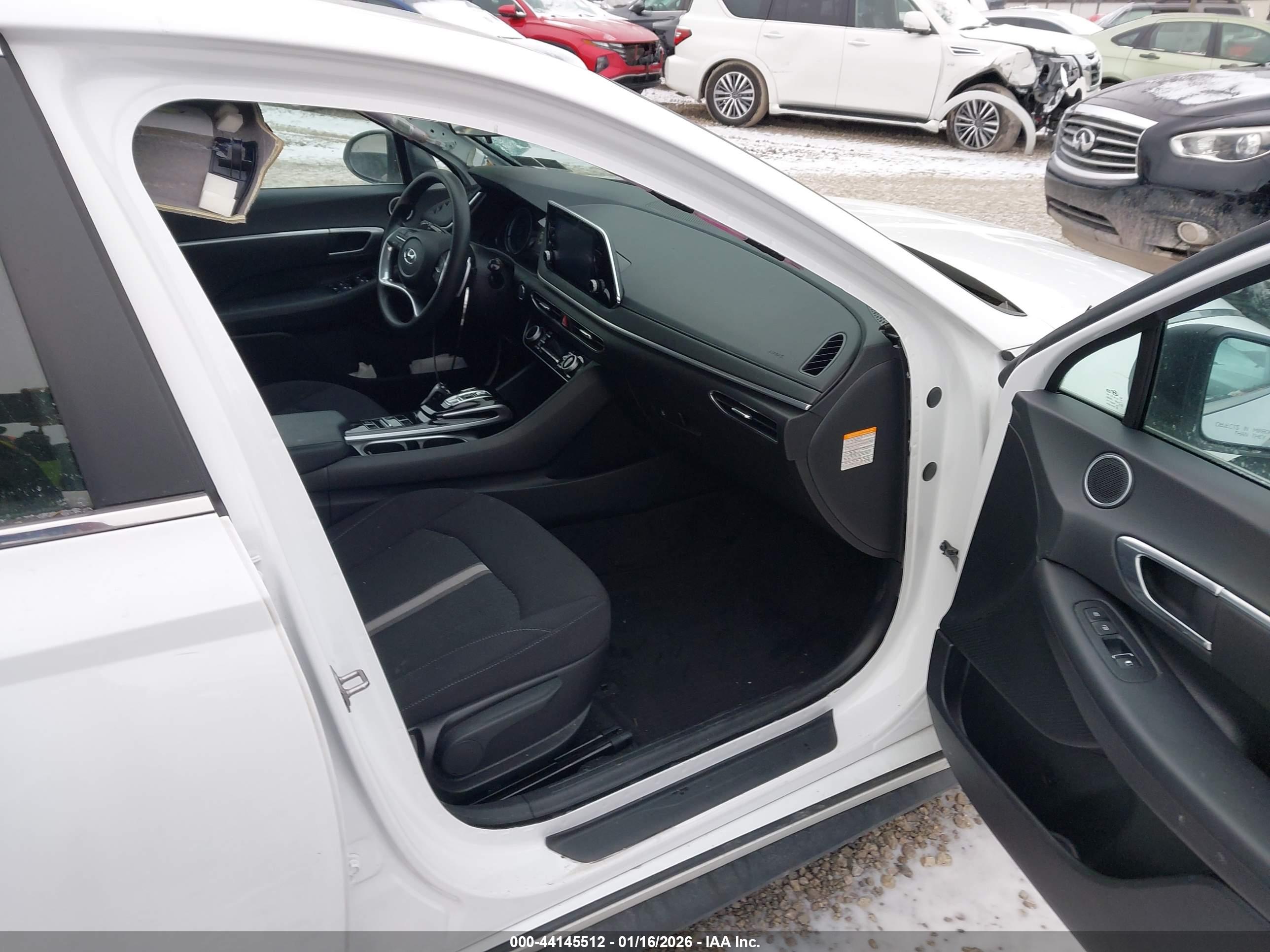 HYUNDAI SONATA image 5