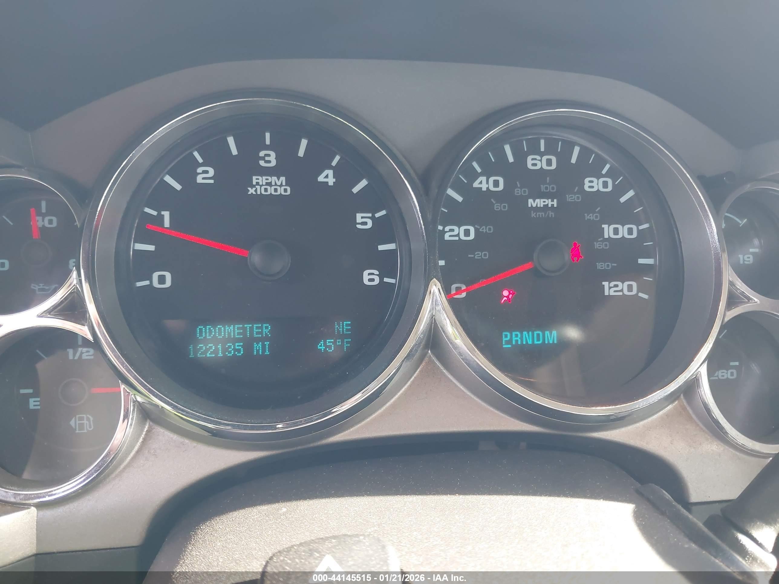 CHEVROLET SILVERADO image 7