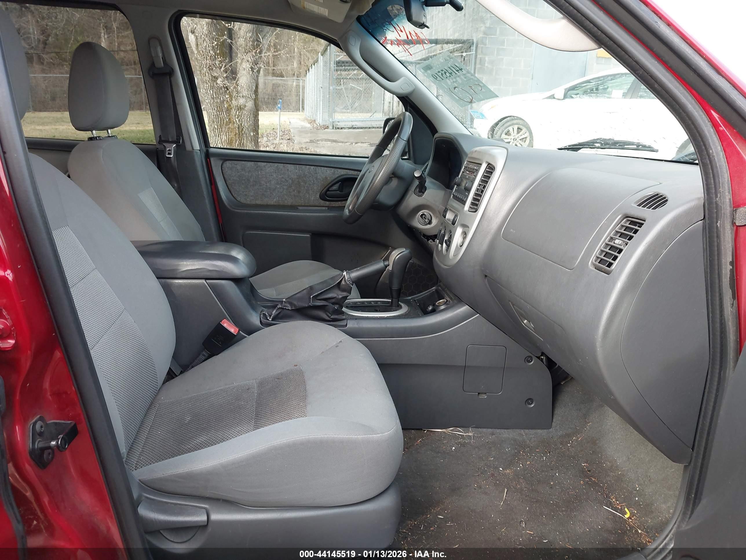 FORD ESCAPE image 5