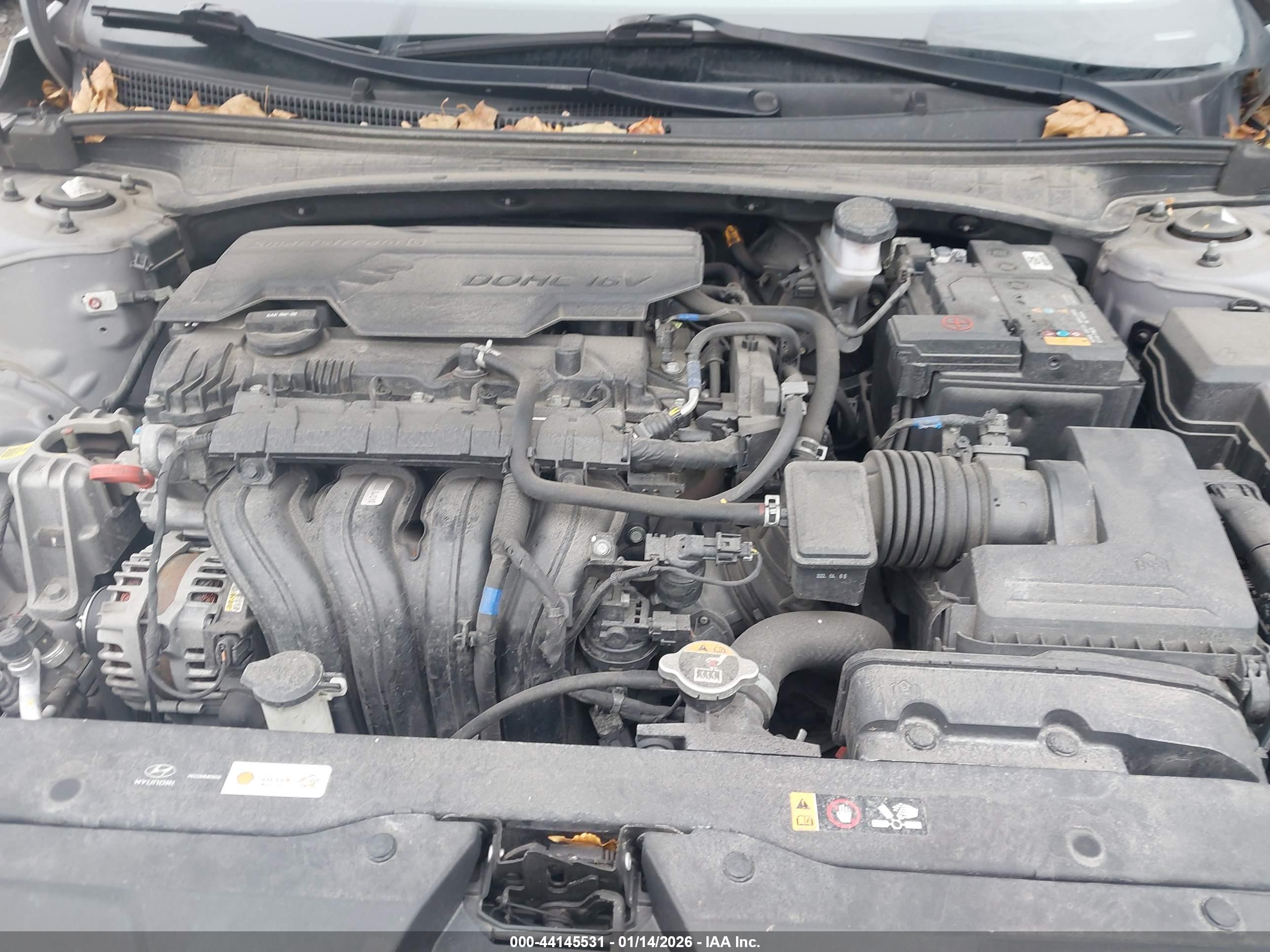 HYUNDAI ELANTRA image 10