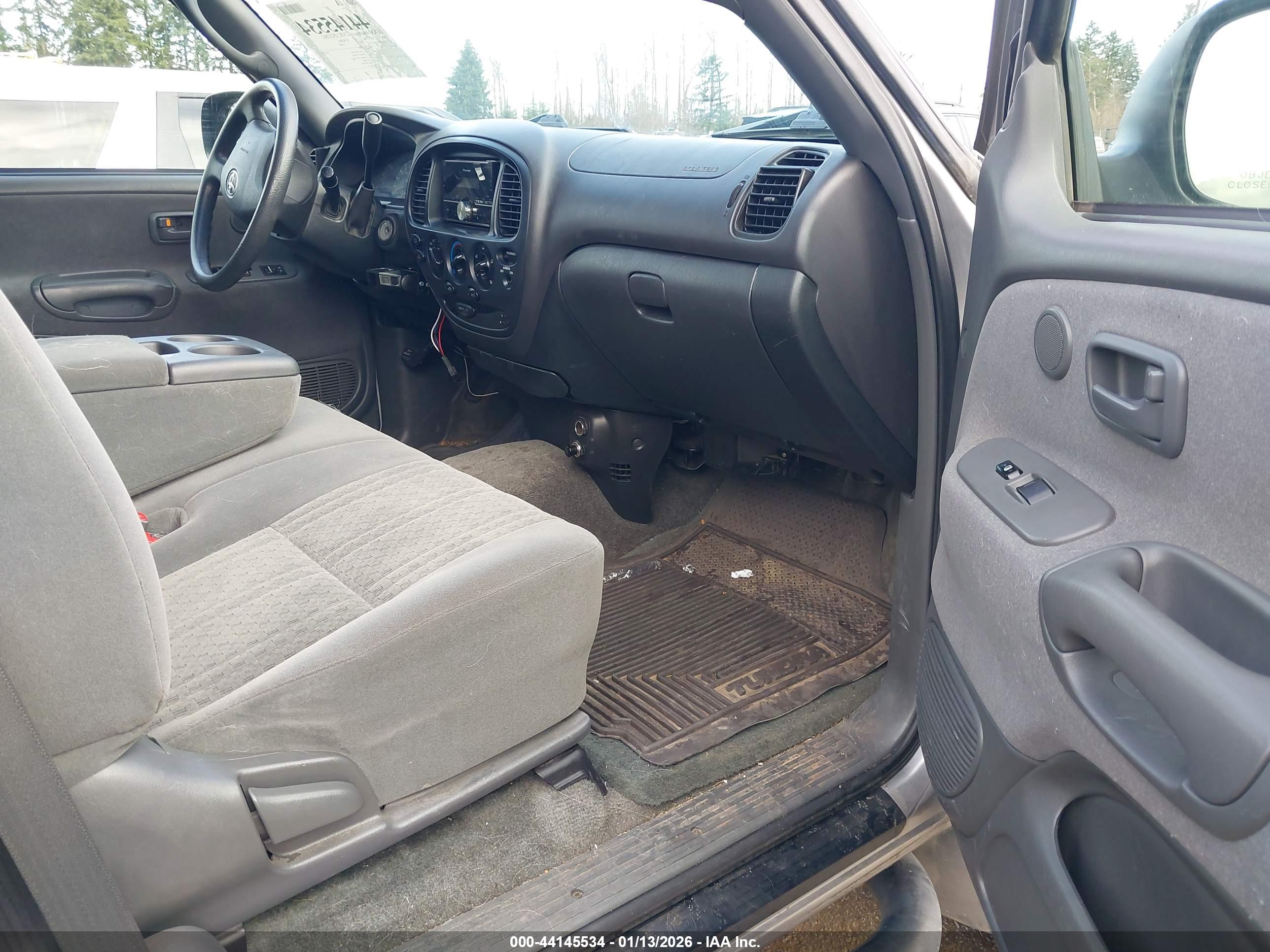 TOYOTA TUNDRA image 5