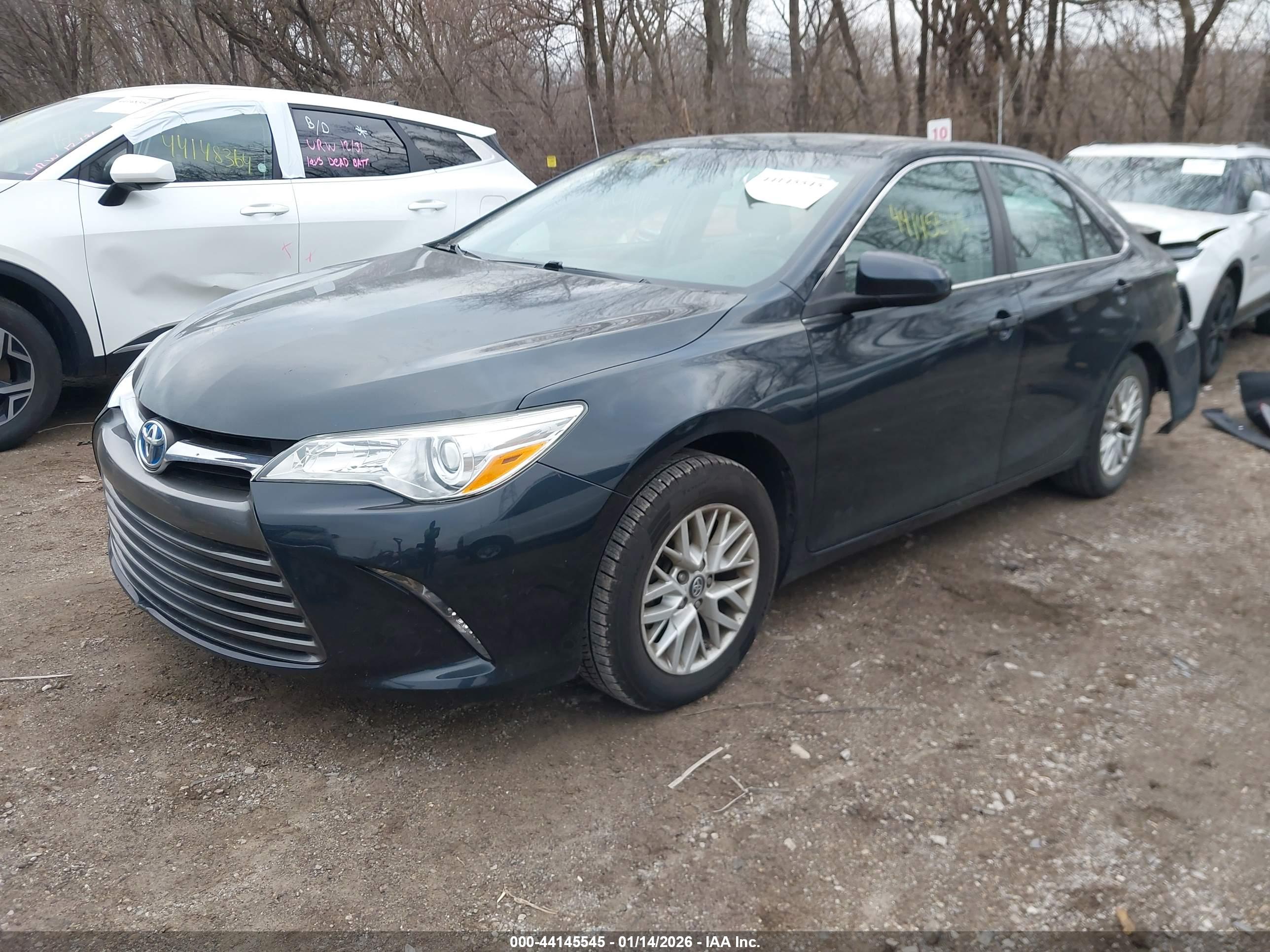 TOYOTA CAMRY image 2