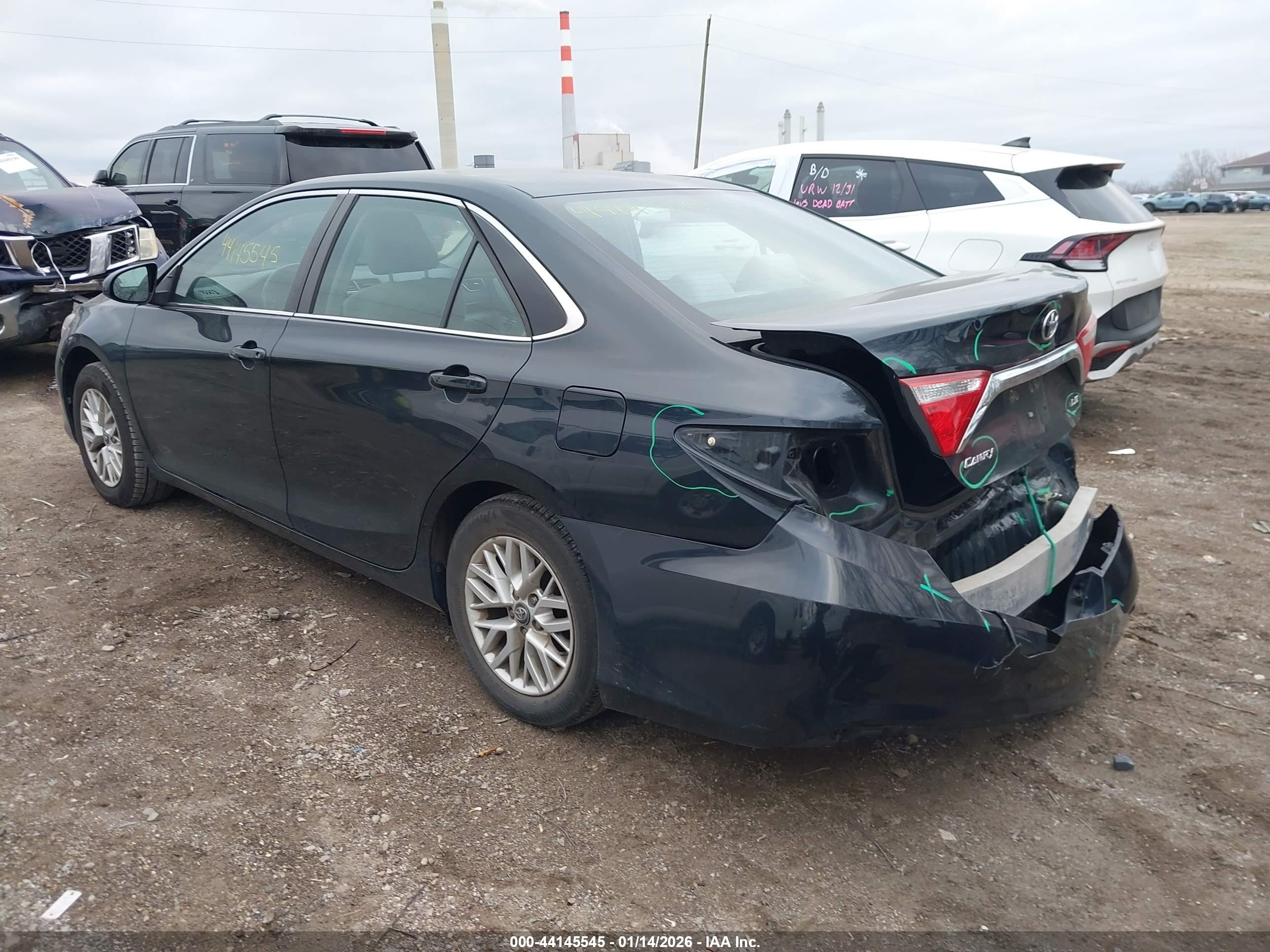 TOYOTA CAMRY image 3