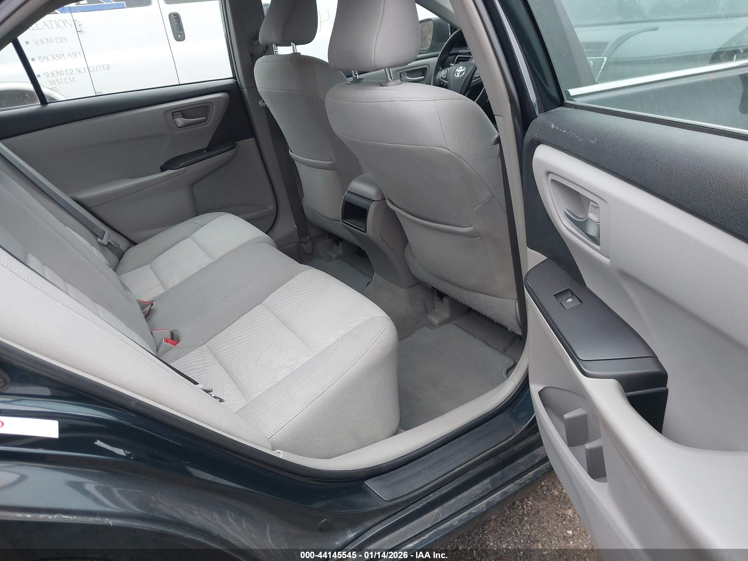 TOYOTA CAMRY image 8