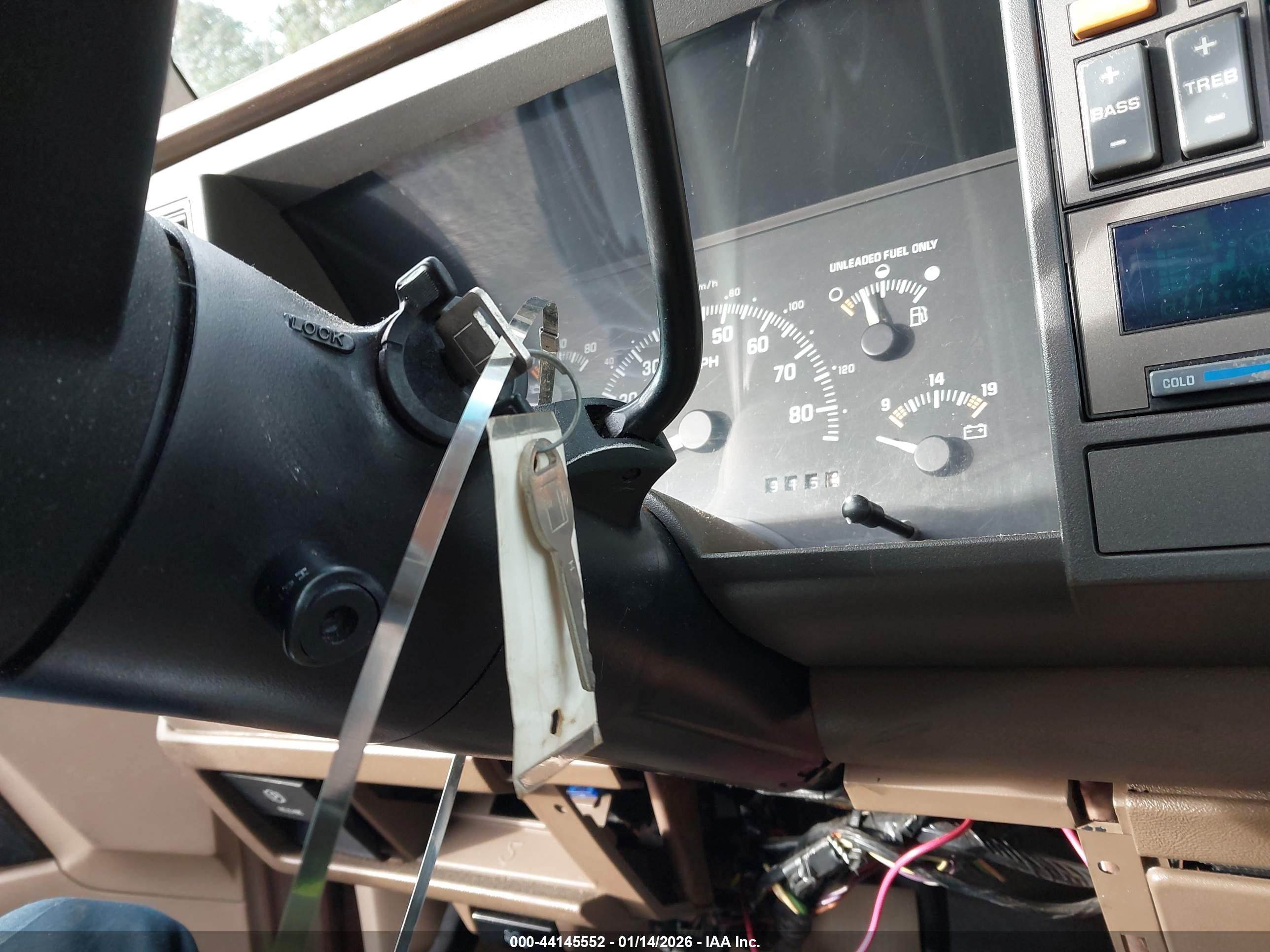 GMC SIERRA image 11