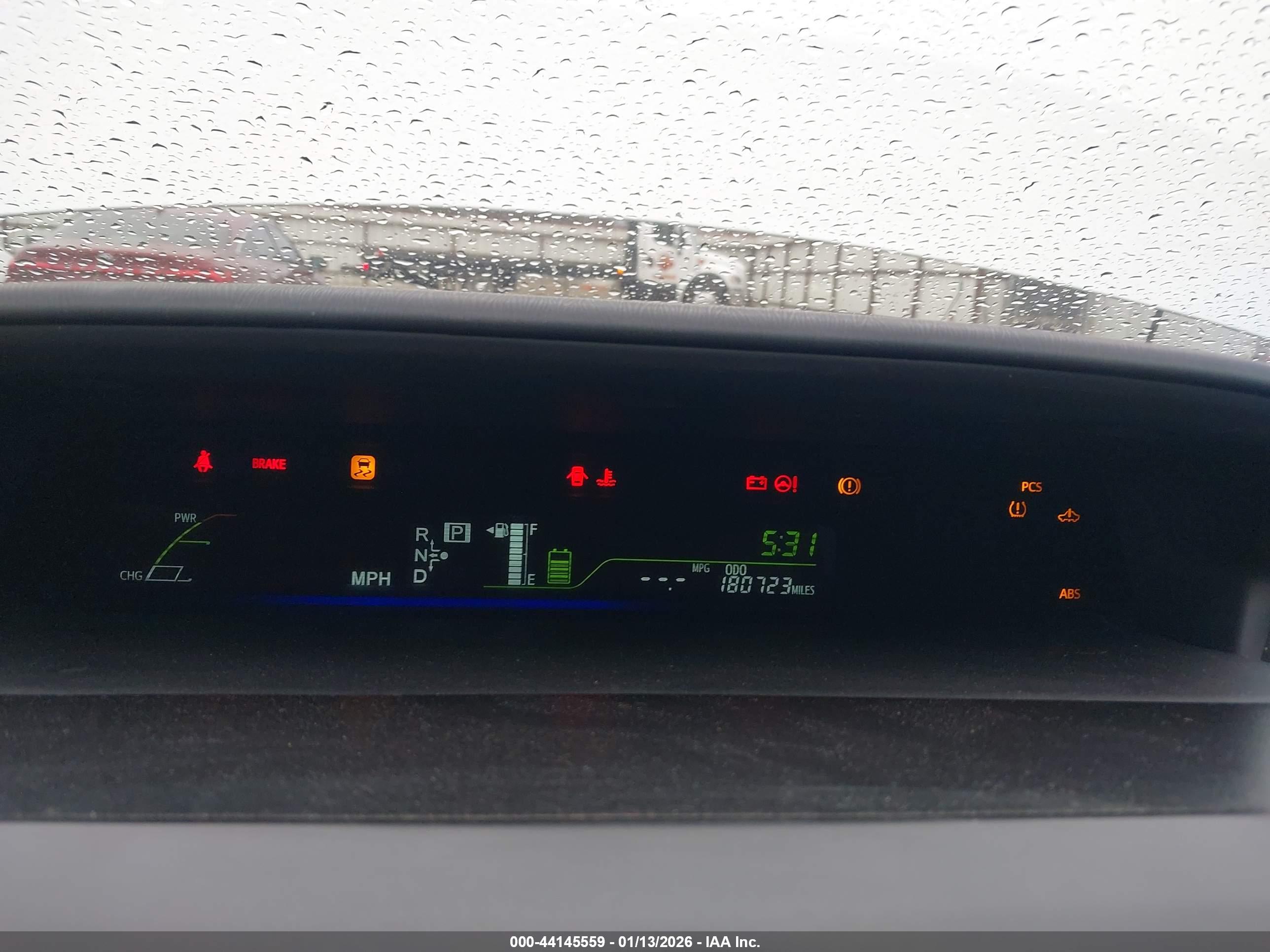 TOYOTA PRIUS image 7