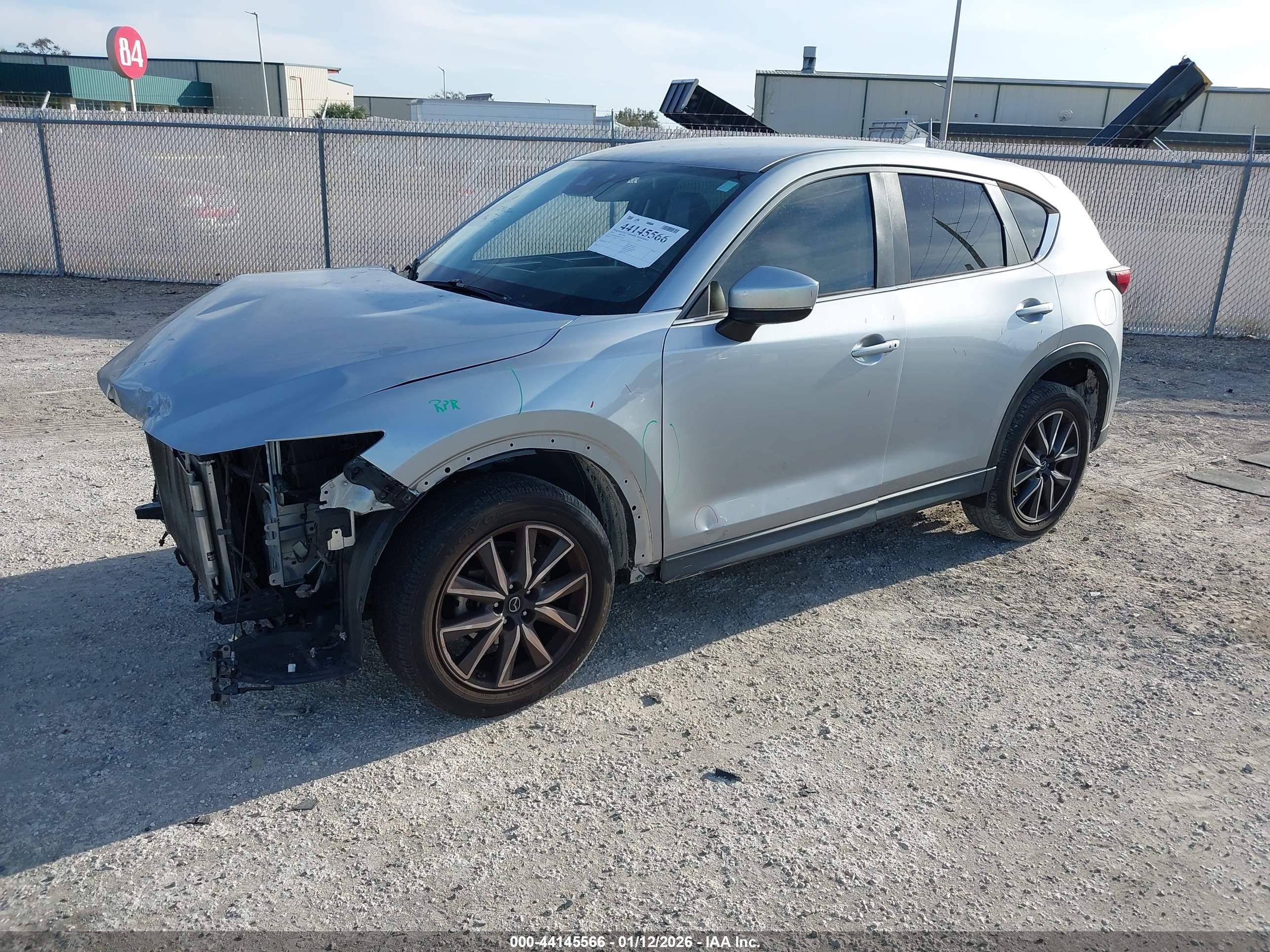 MAZDA CX-5 image 2