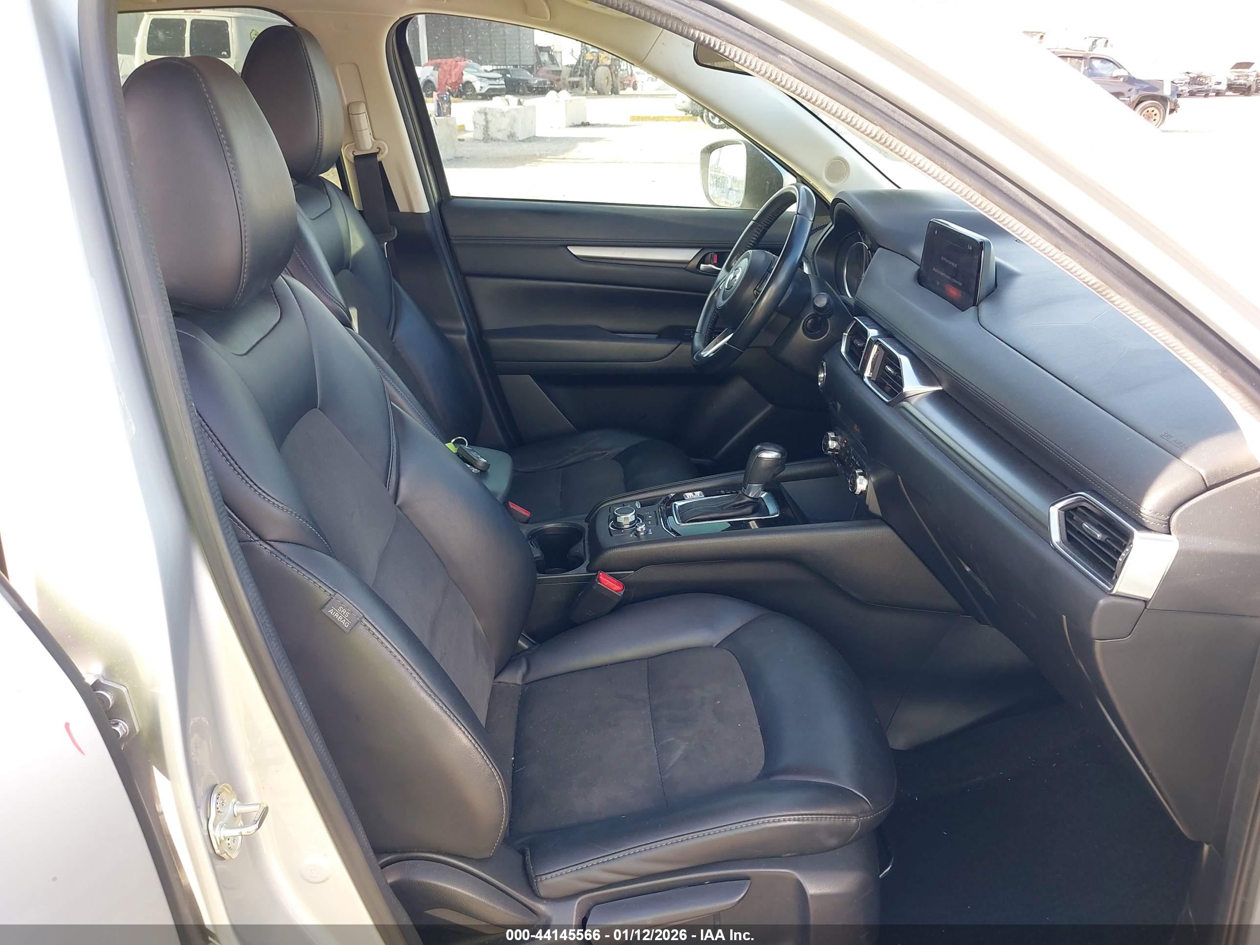 MAZDA CX-5 image 5