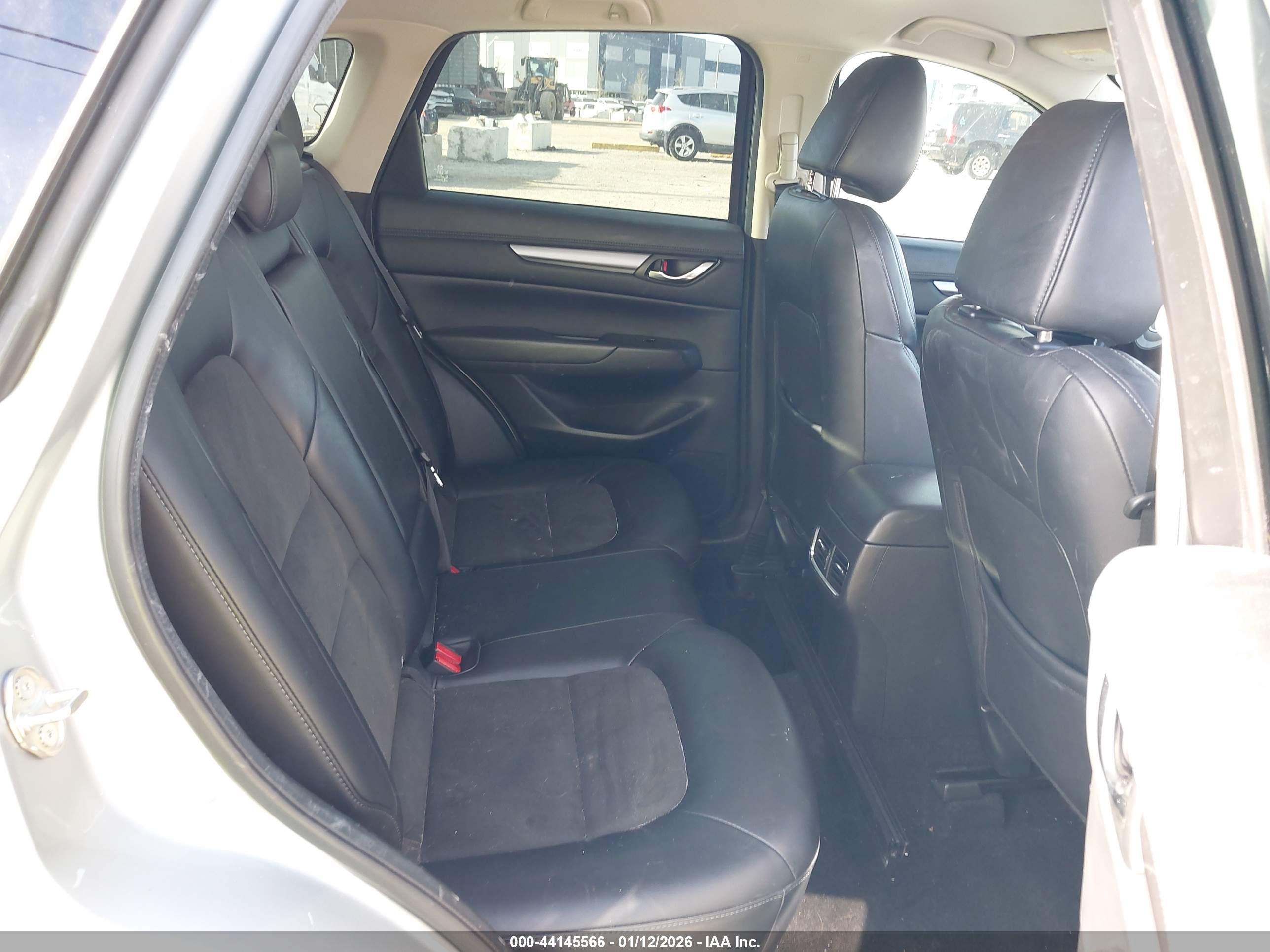 MAZDA CX-5 image 8