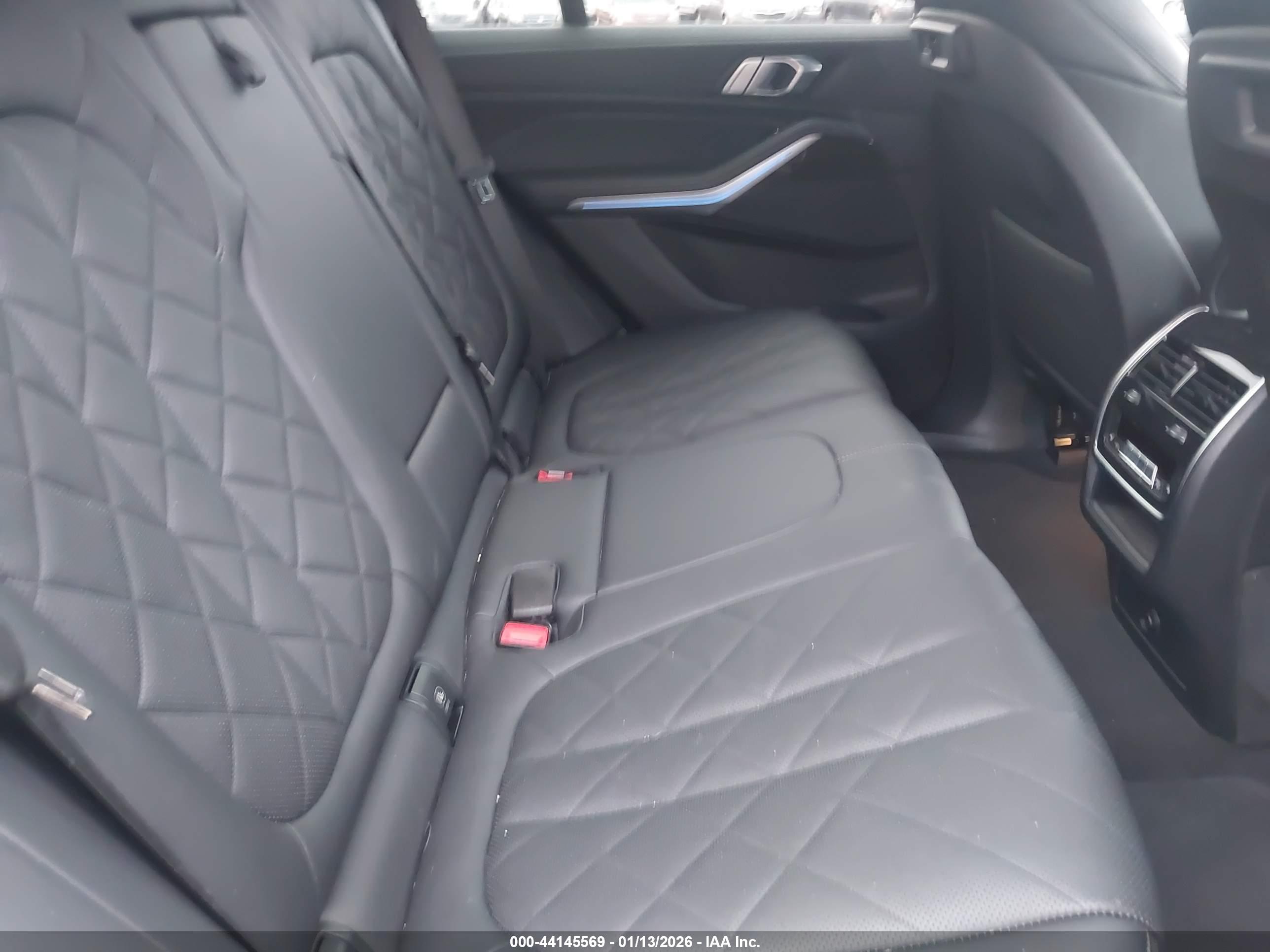 BMW X5 image 8