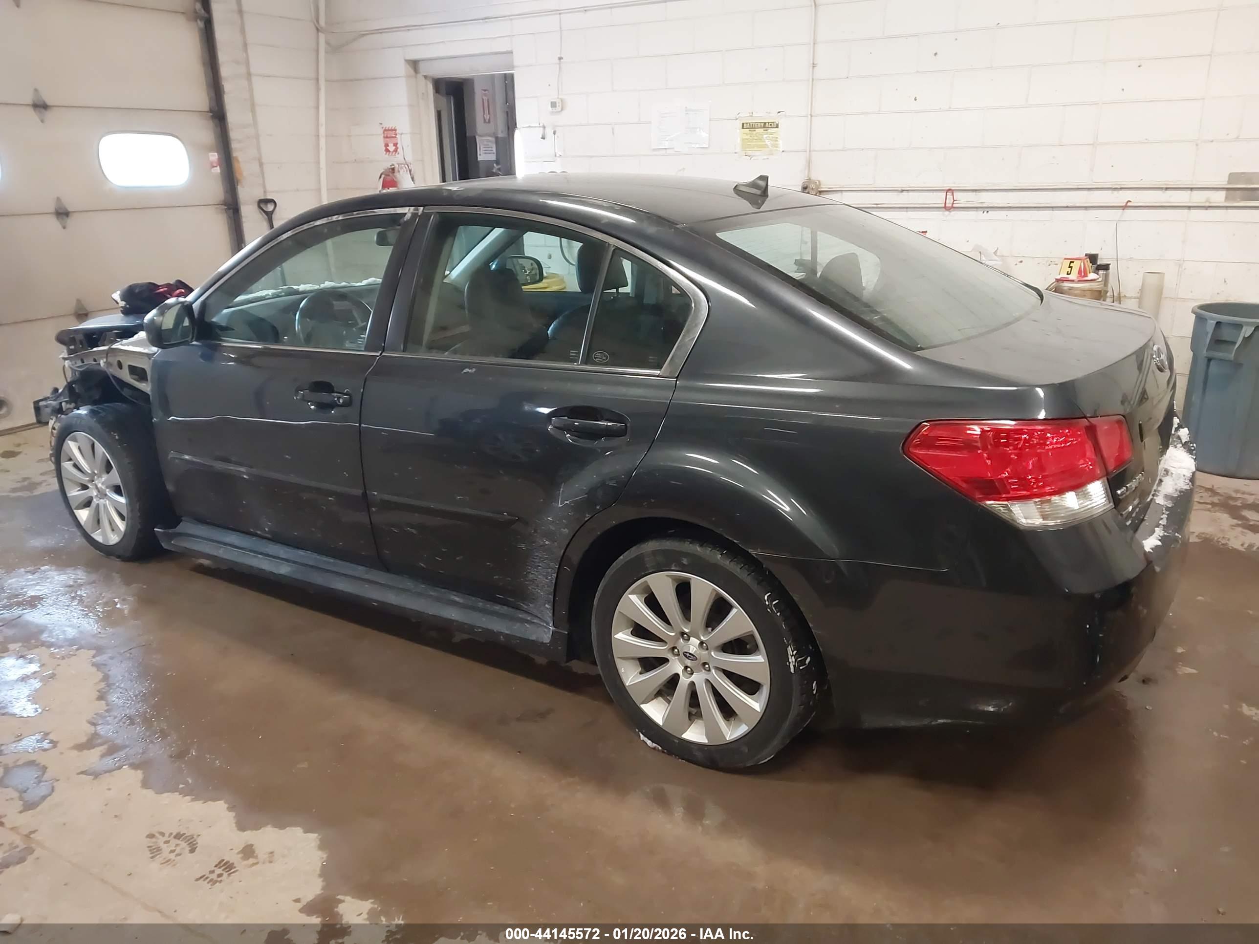 SUBARU LEGACY image 3