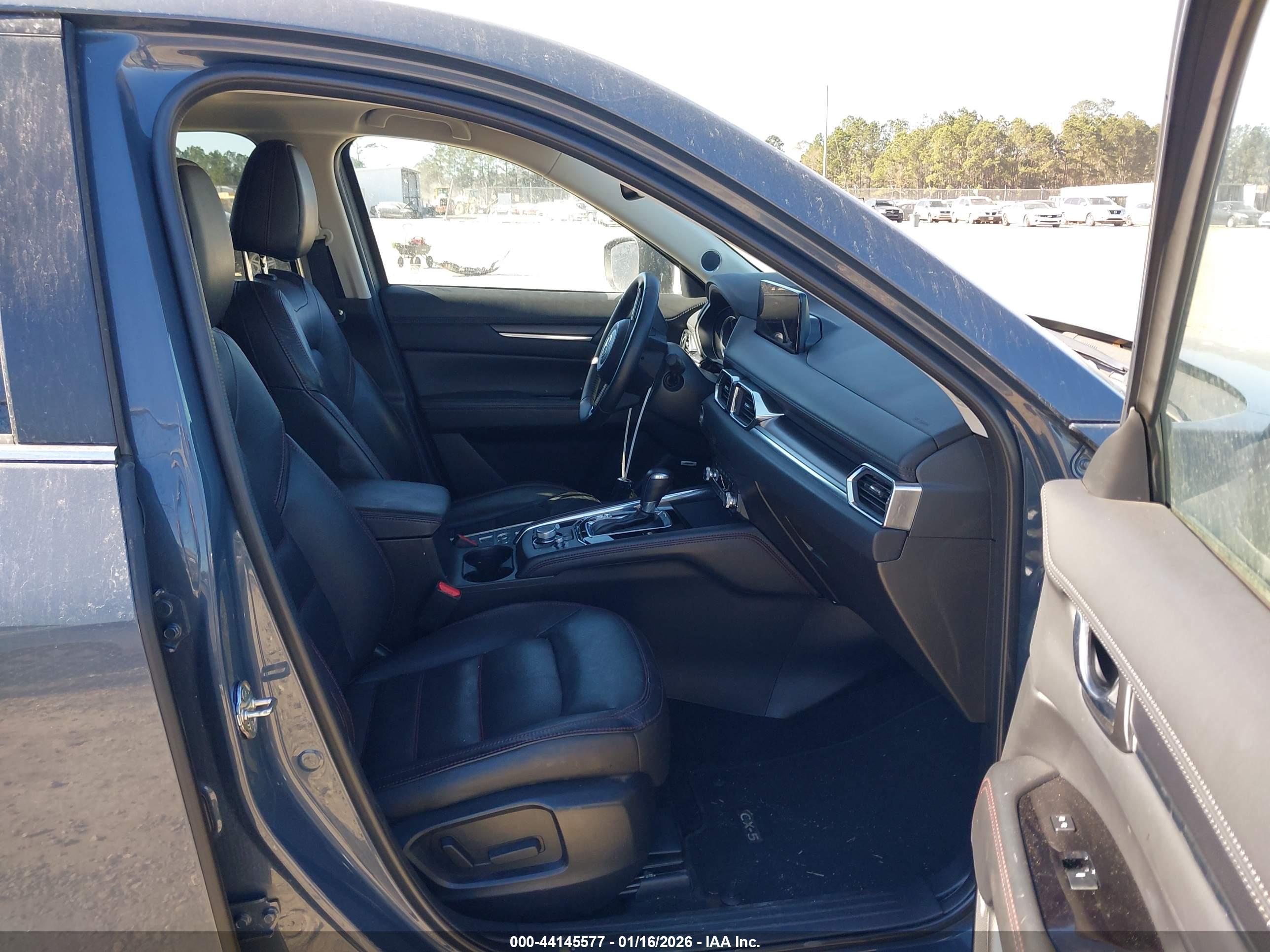 MAZDA CX-5 image 5
