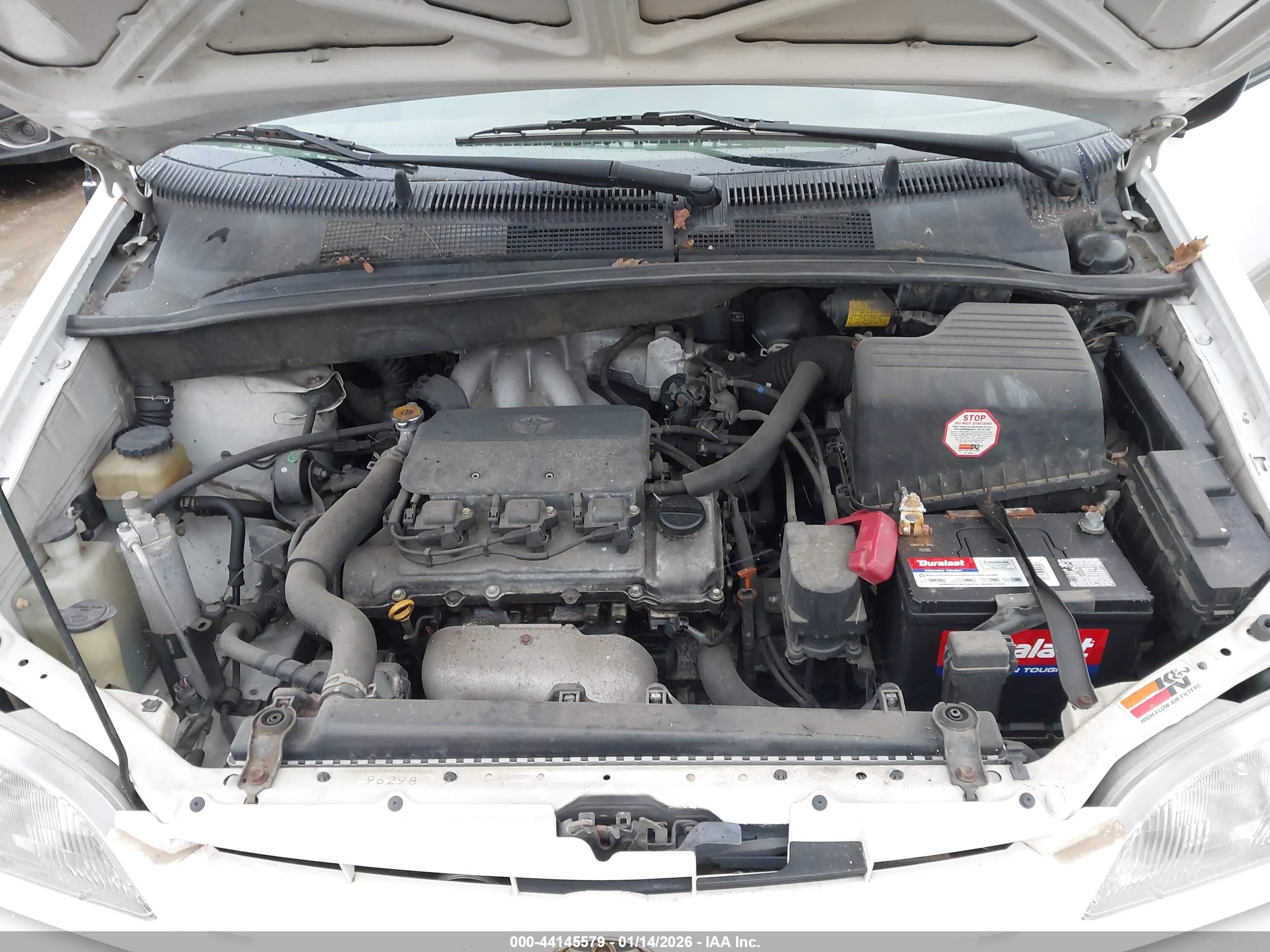 TOYOTA SIENNA image 10