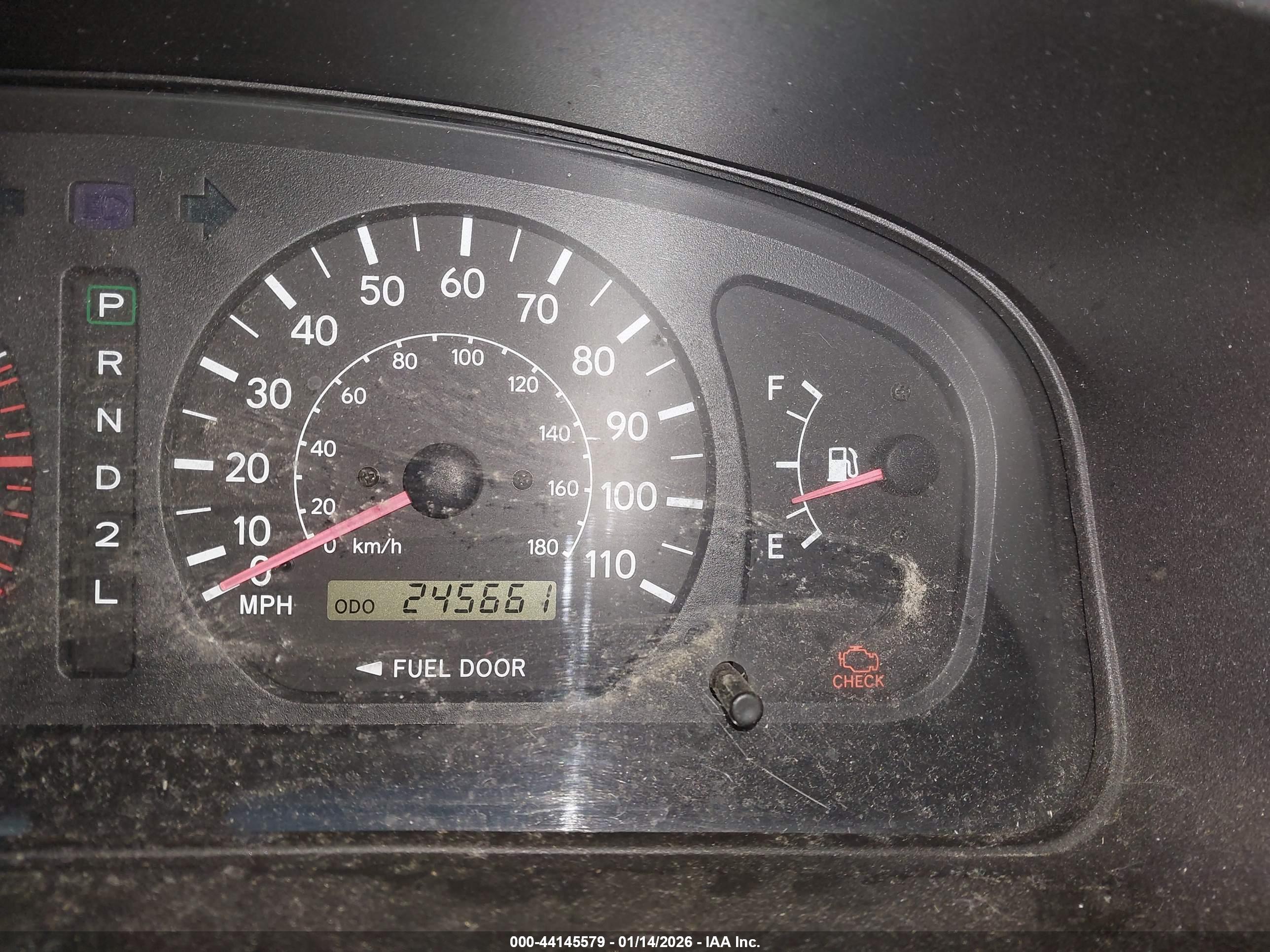 TOYOTA SIENNA image 7