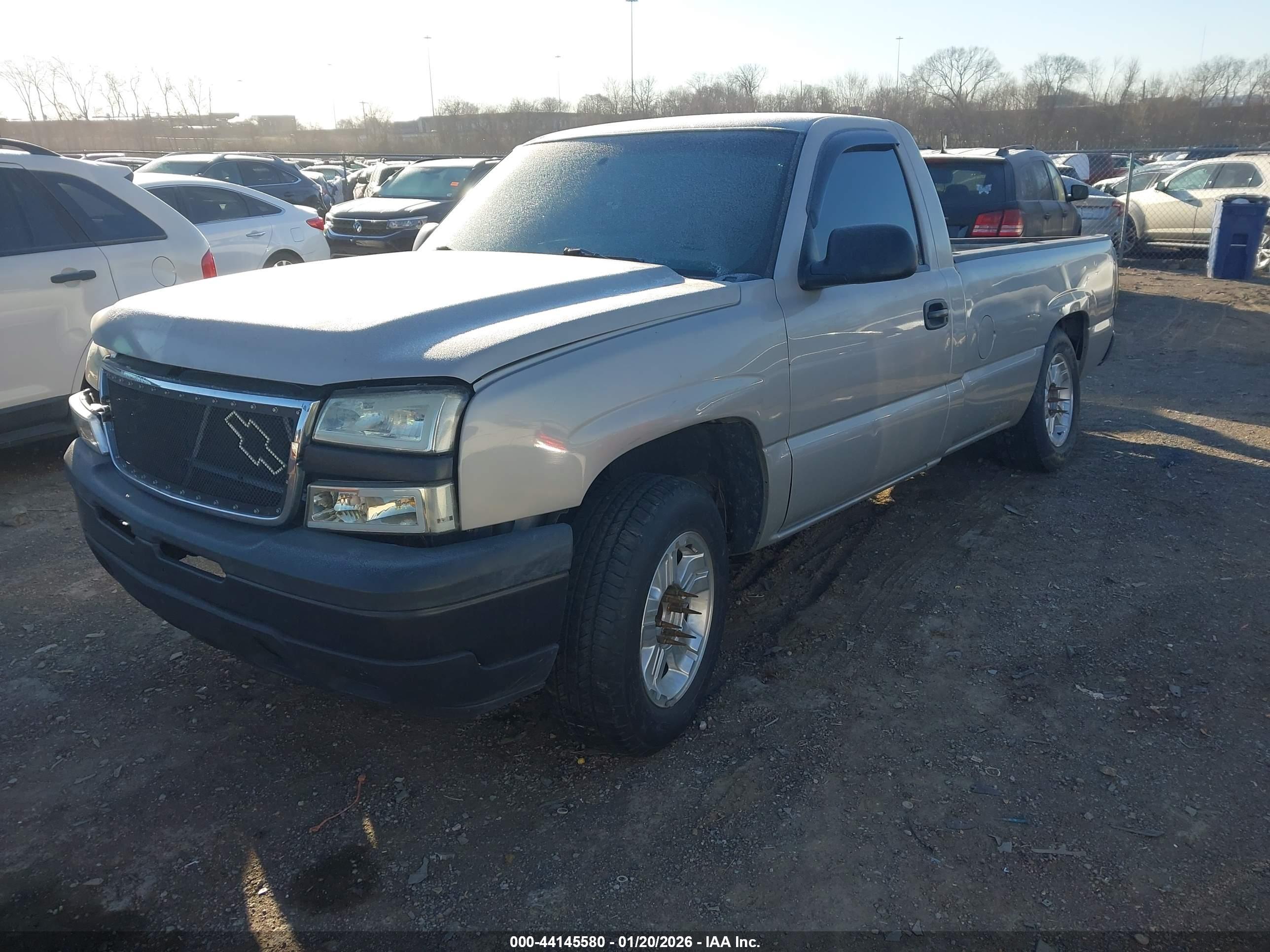 CHEVROLET SILVERADO image 2