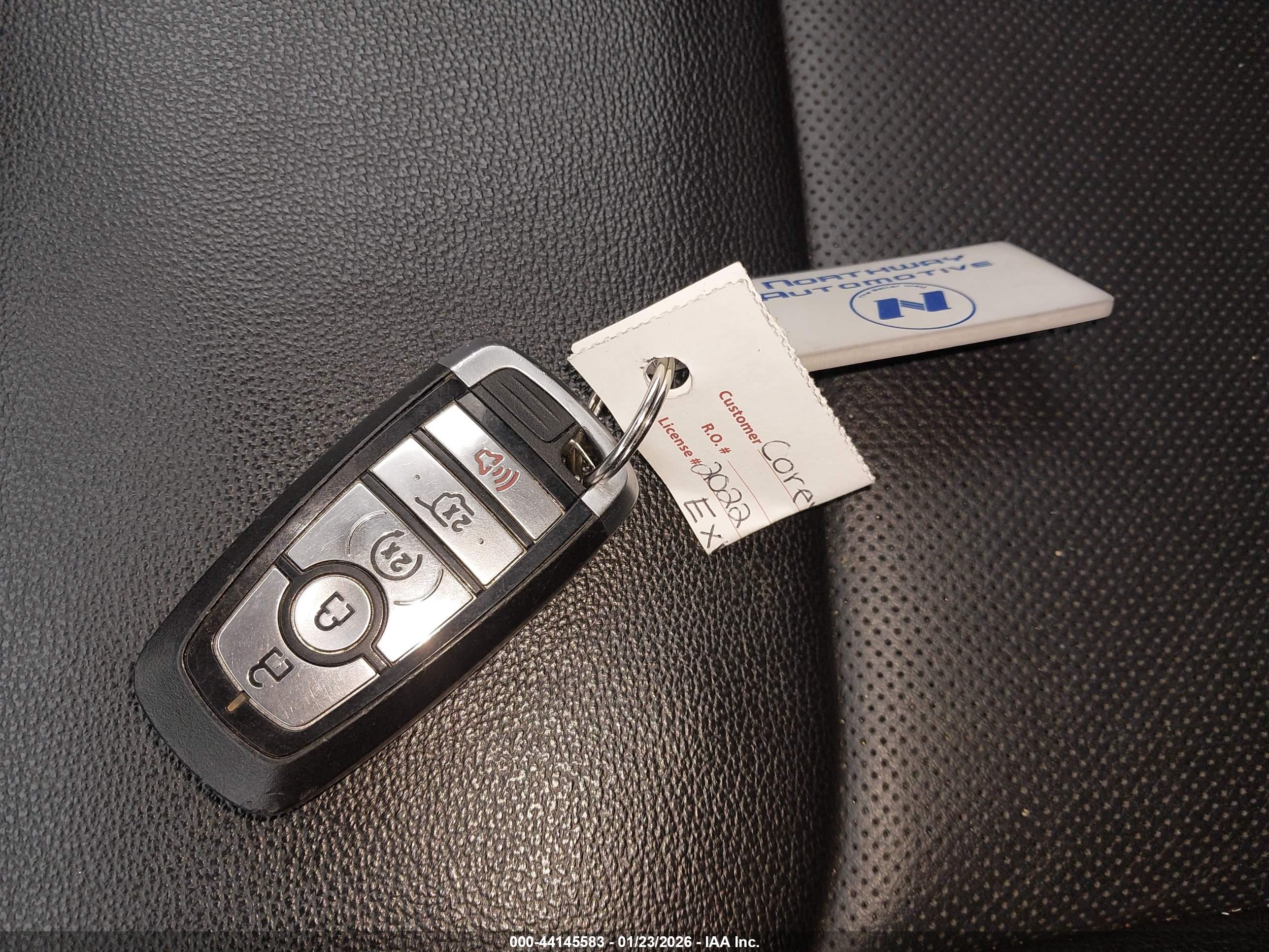 FORD EXPLORER image 11