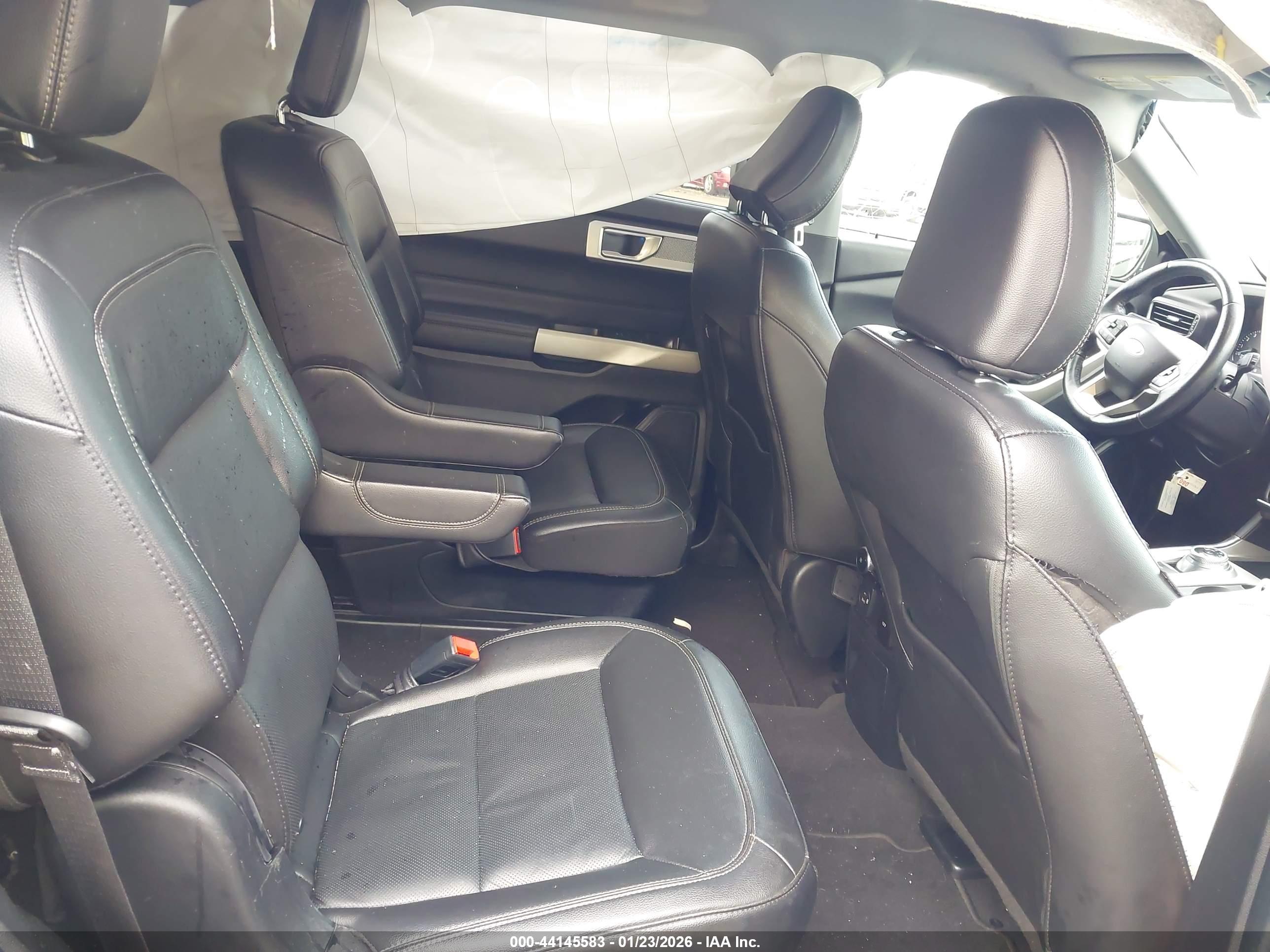 FORD EXPLORER image 8