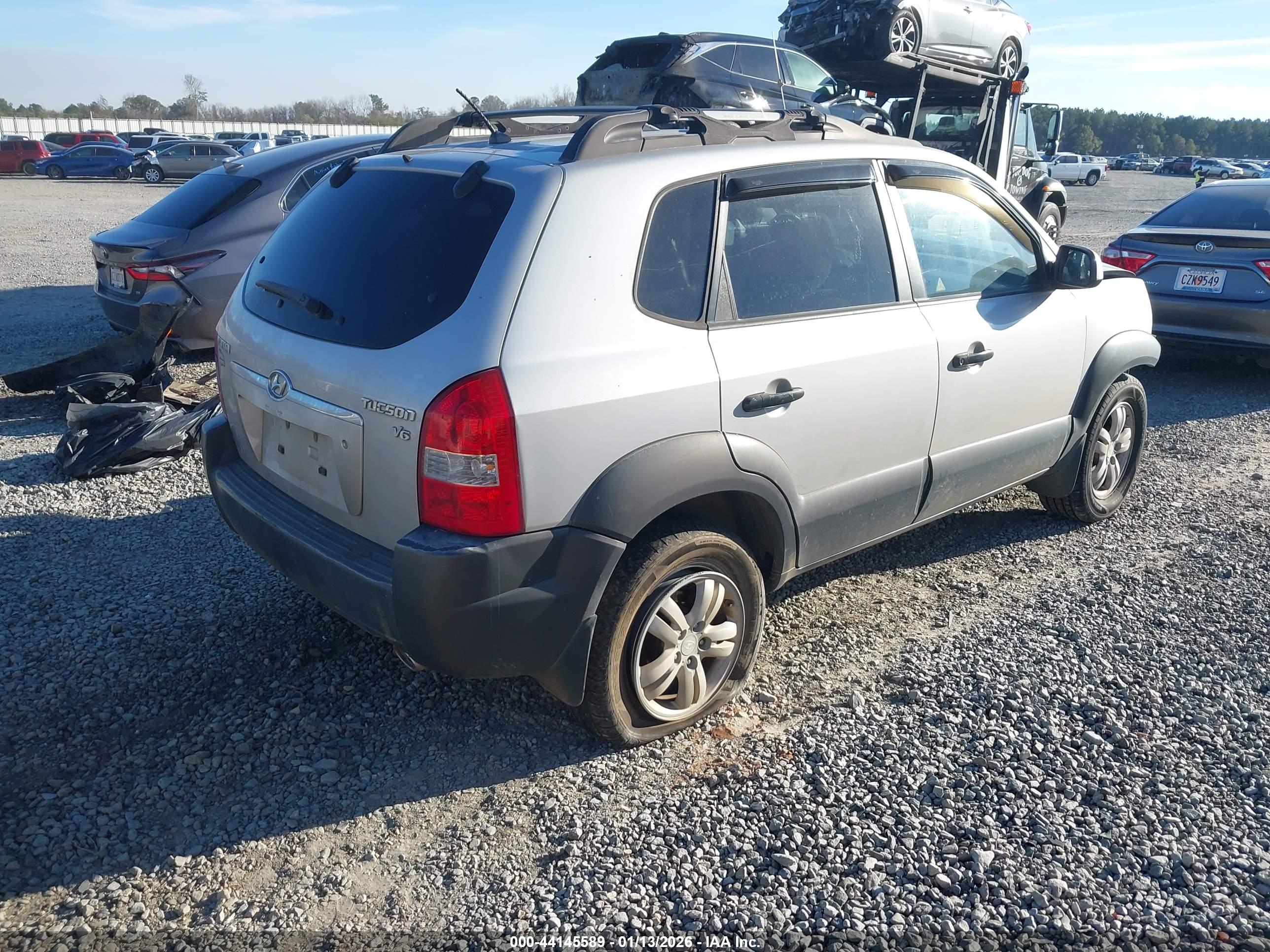 HYUNDAI TUCSON image 4