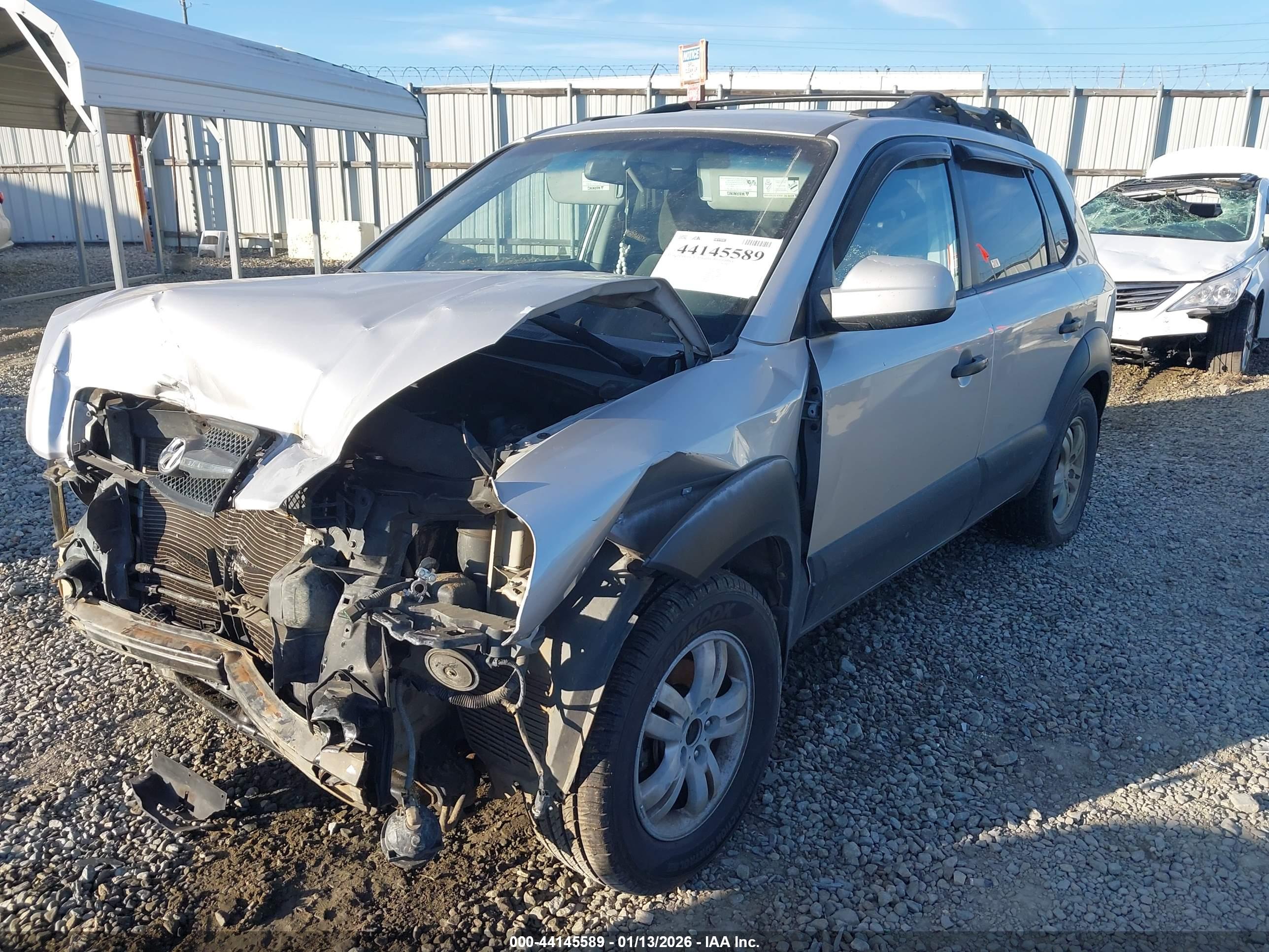 HYUNDAI TUCSON image 6