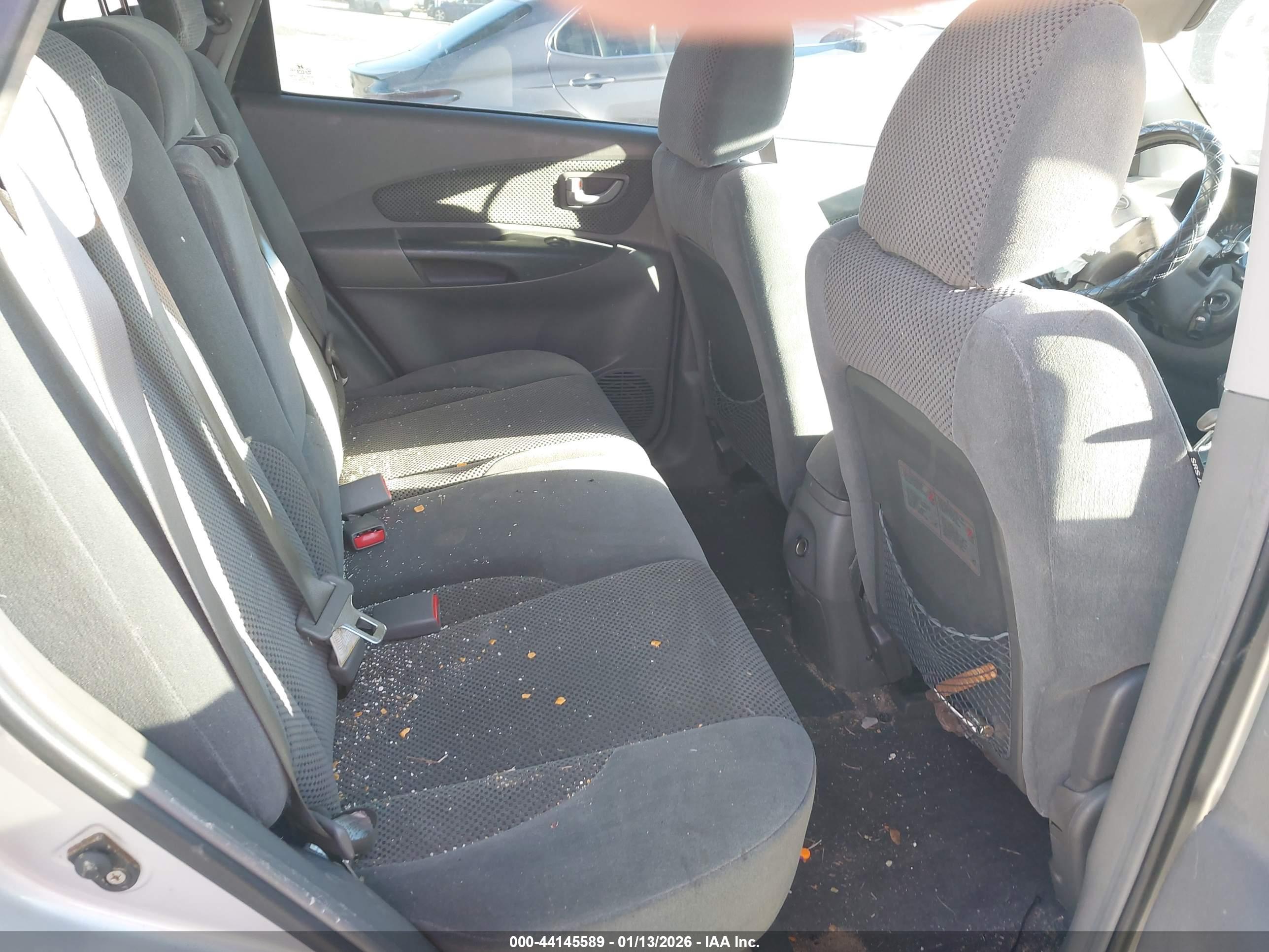 HYUNDAI TUCSON image 8