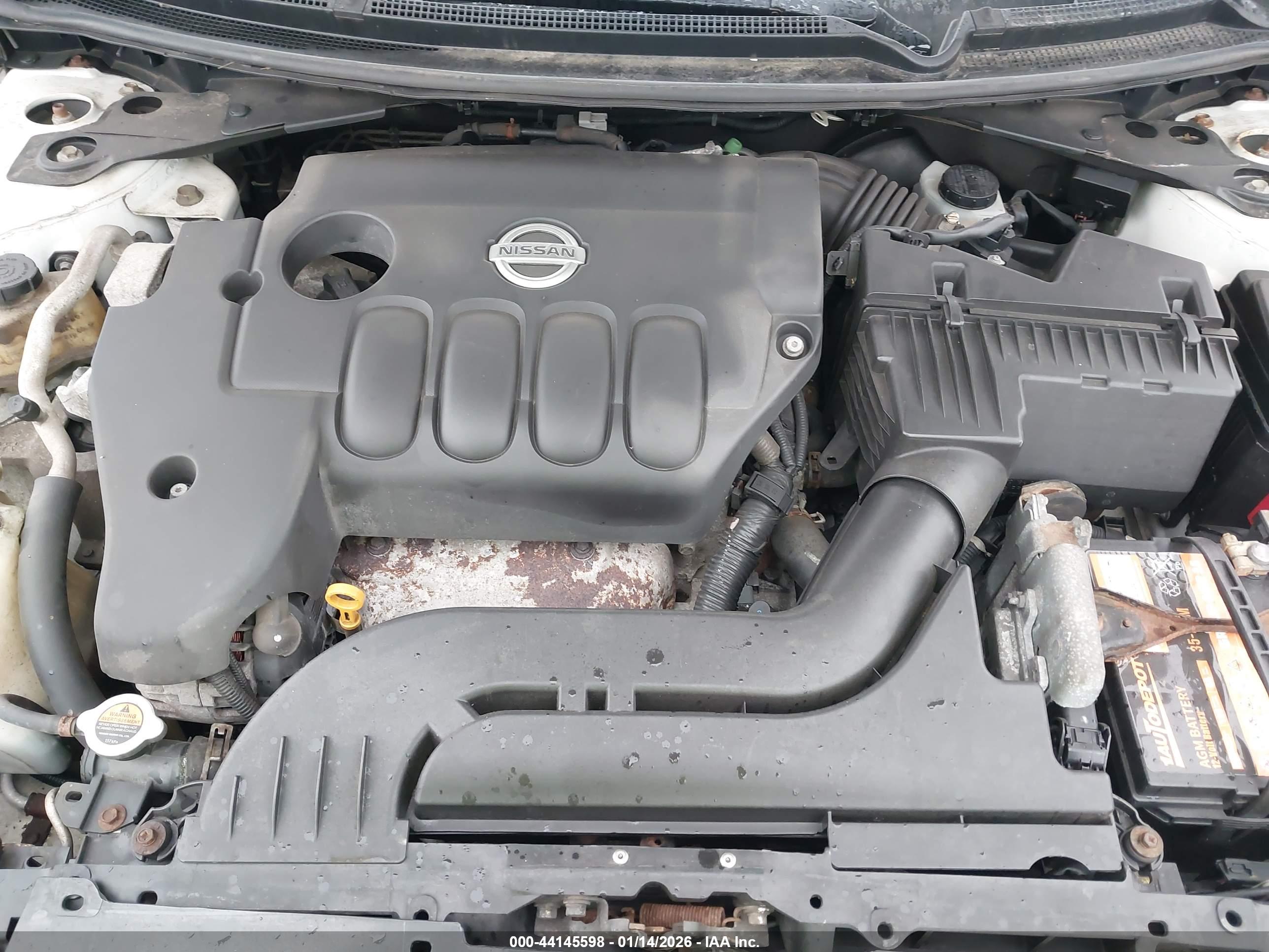 NISSAN ALTIMA image 10
