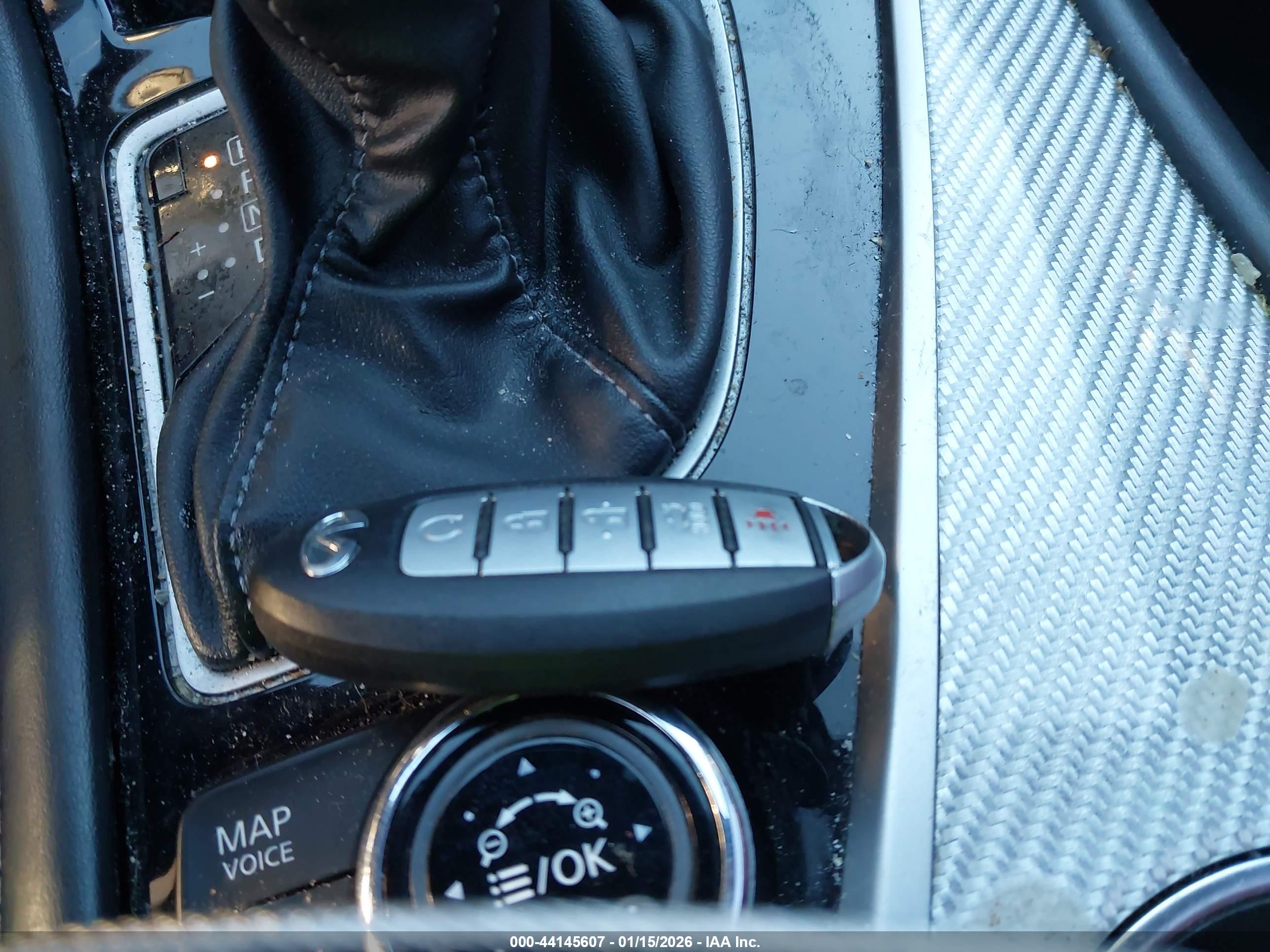 INFINITI Q60 image 11