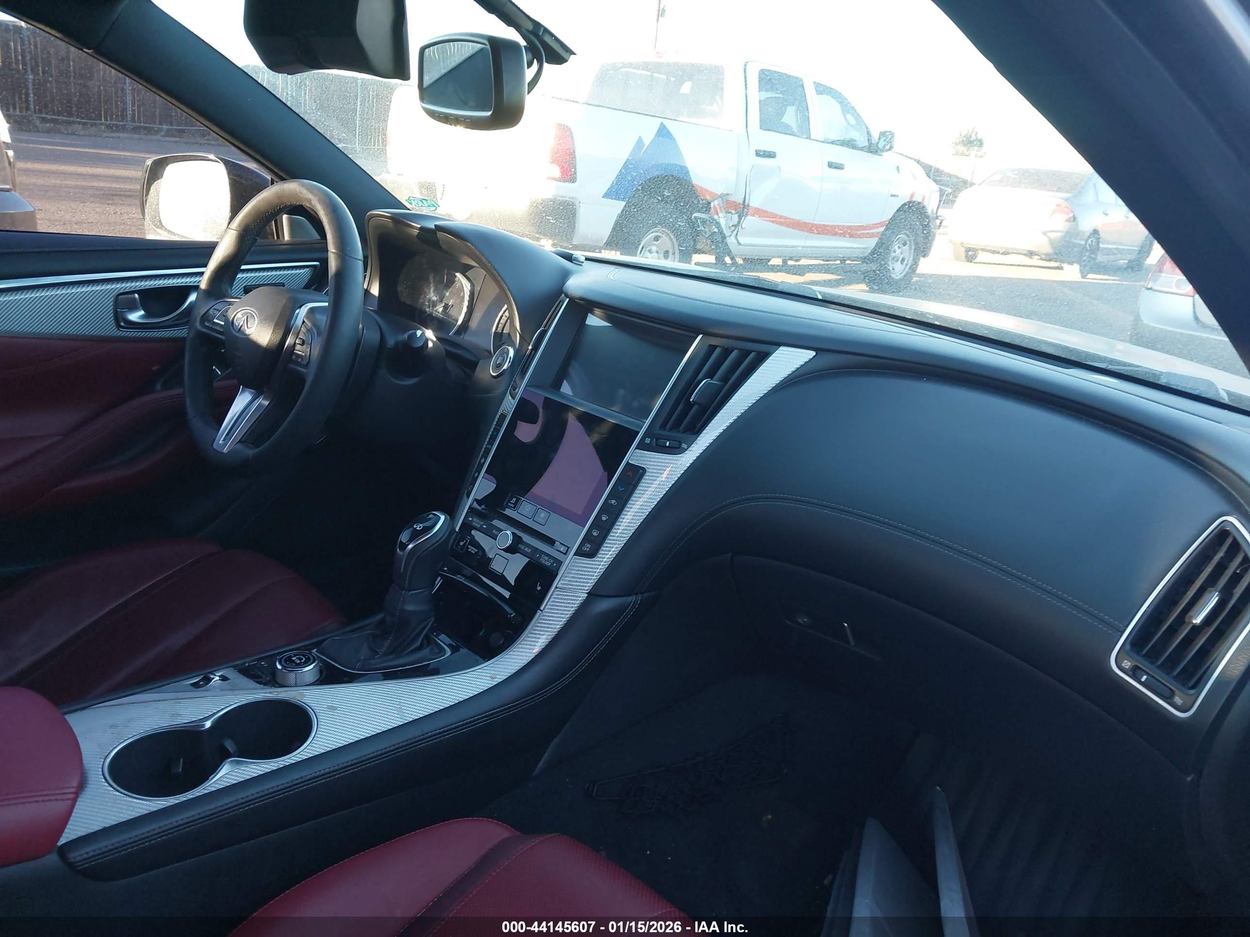 INFINITI Q60 image 5